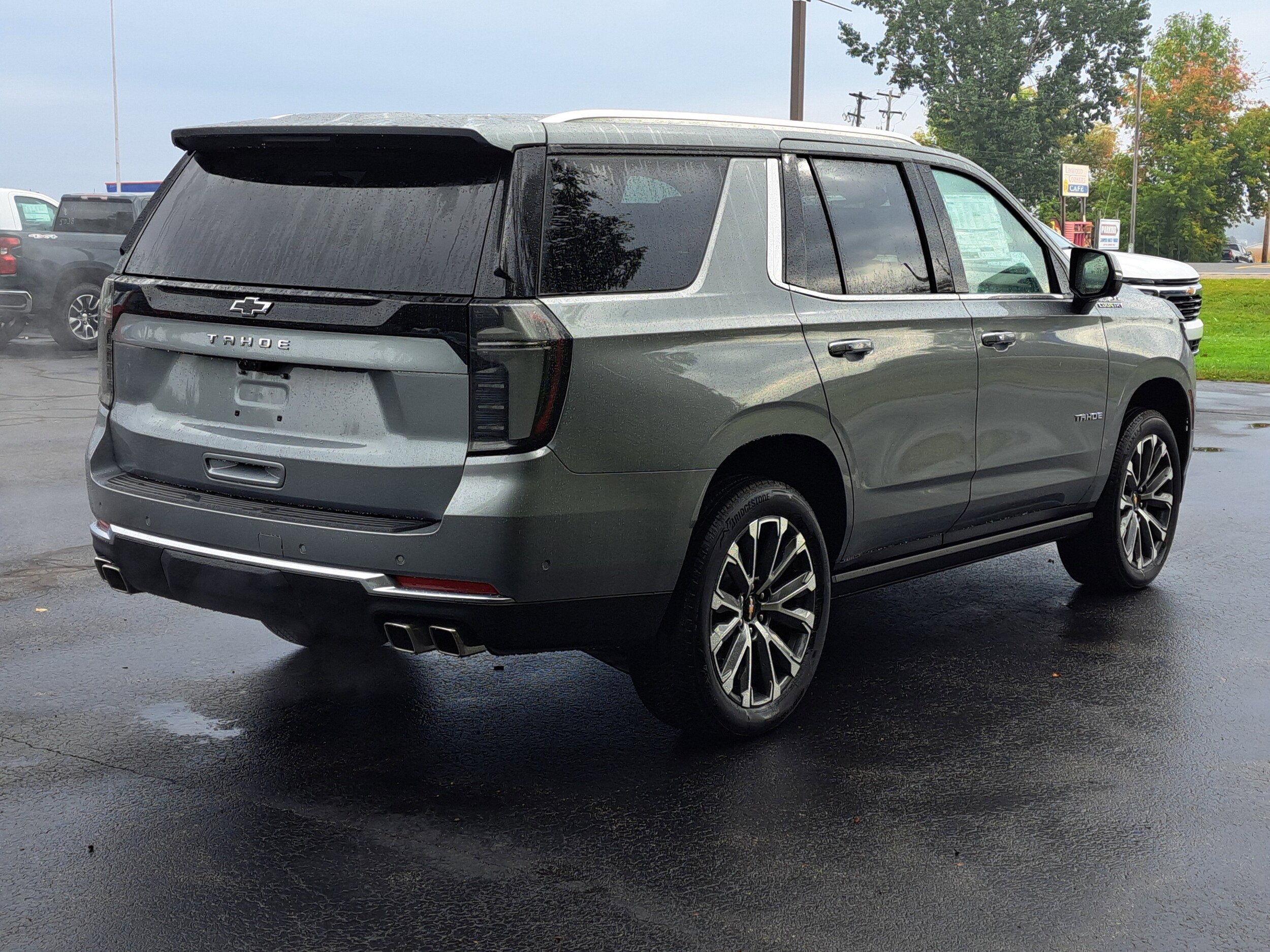 2025 Chevrolet Tahoe High Country photo 4