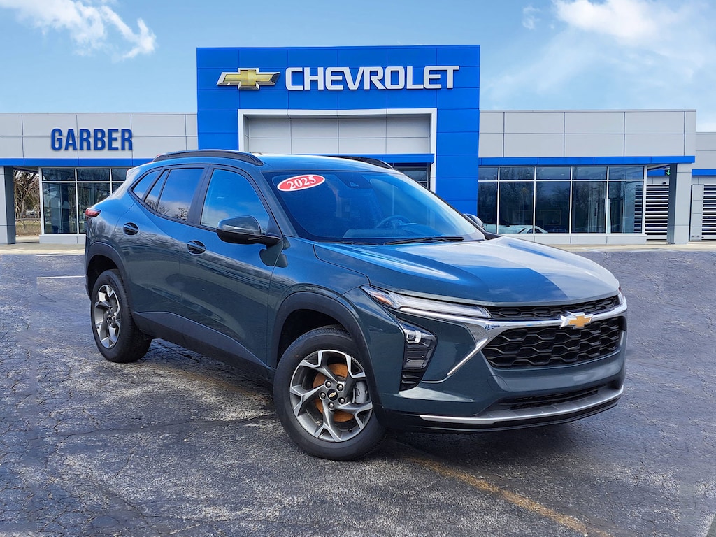 Certified 2025 Chevrolet Trax LT SUV