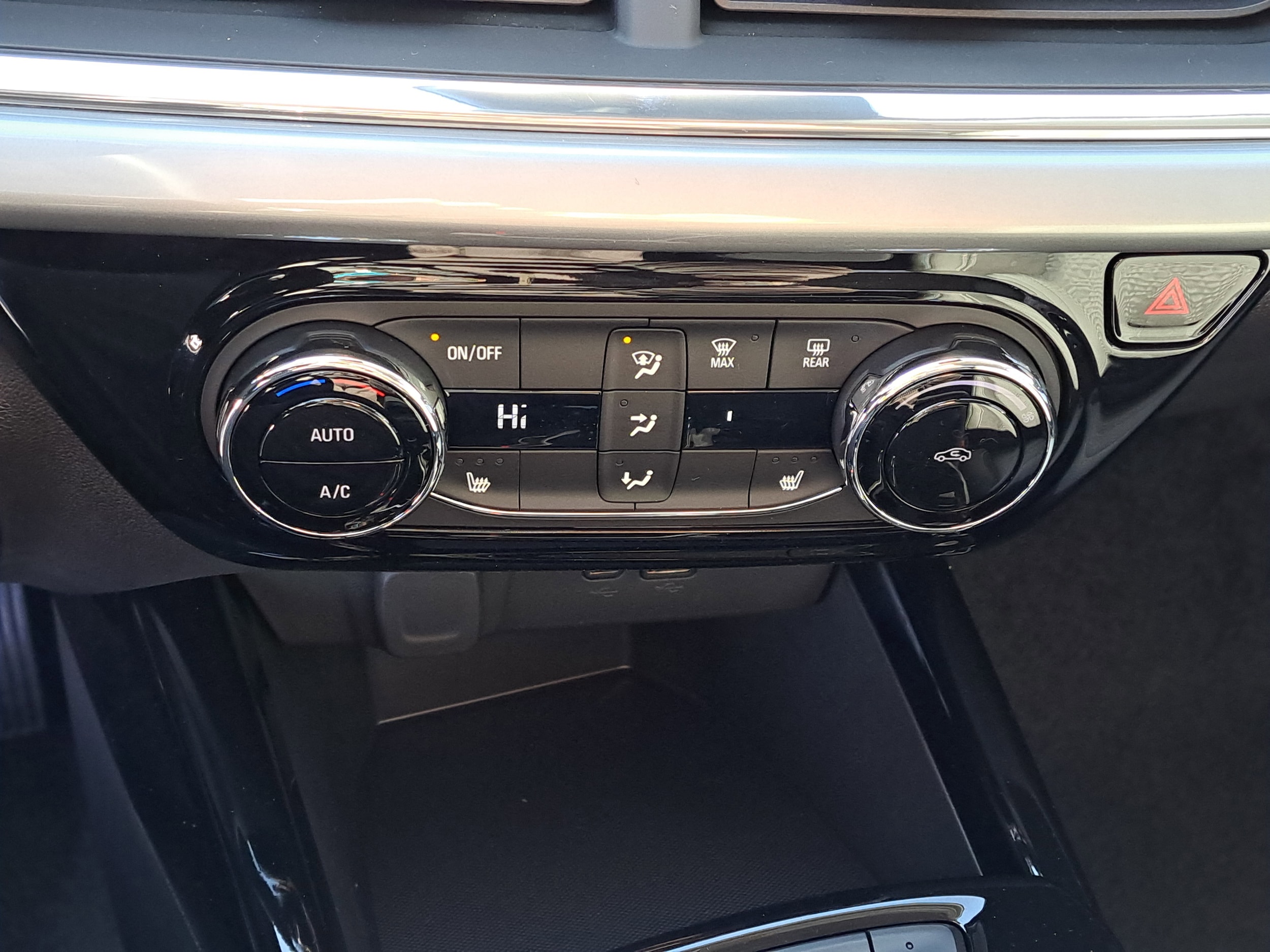2026 Chevrolet Trax LT - Photo 15