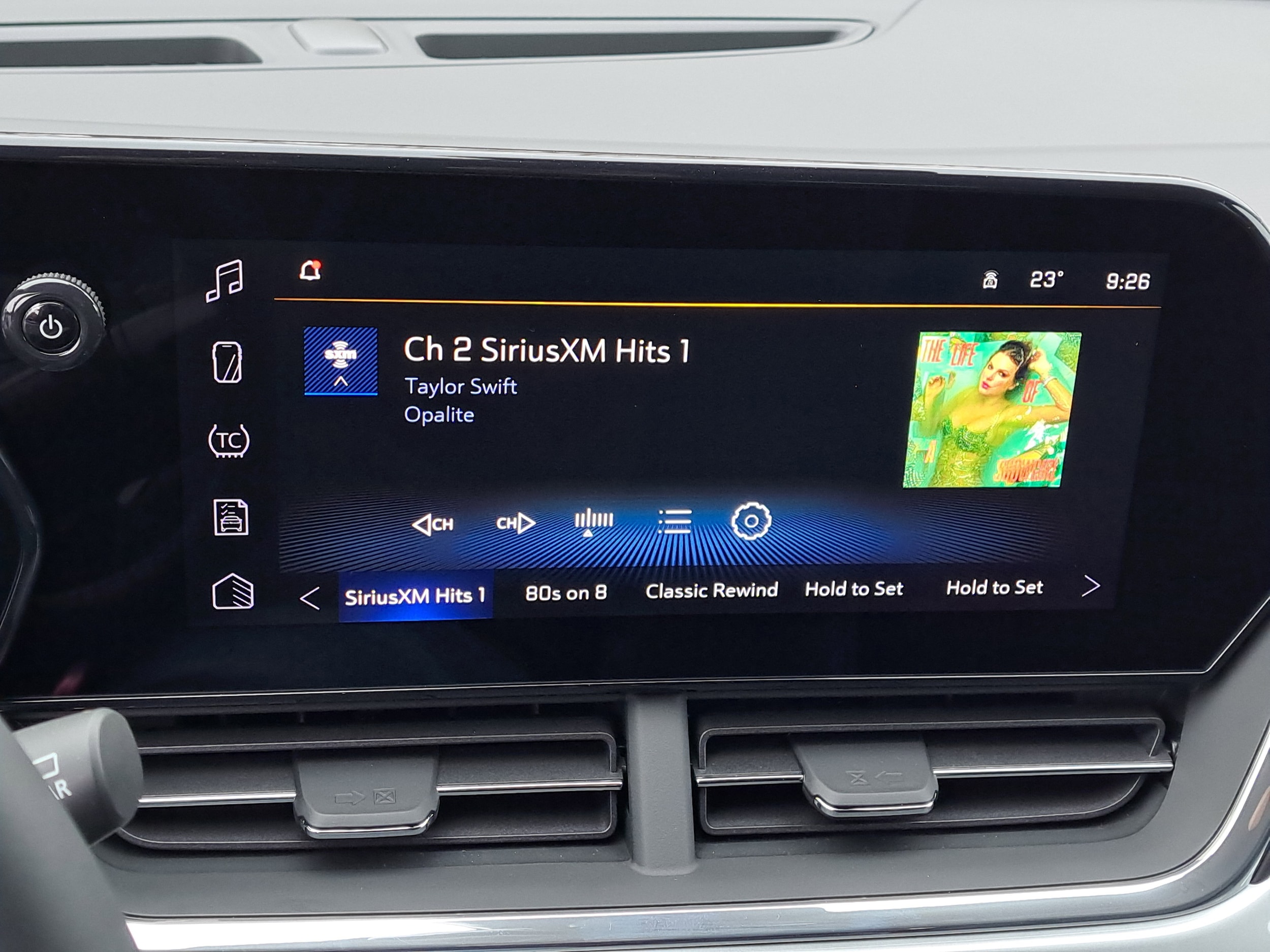 2026 Chevrolet Trax LT - Photo 13
