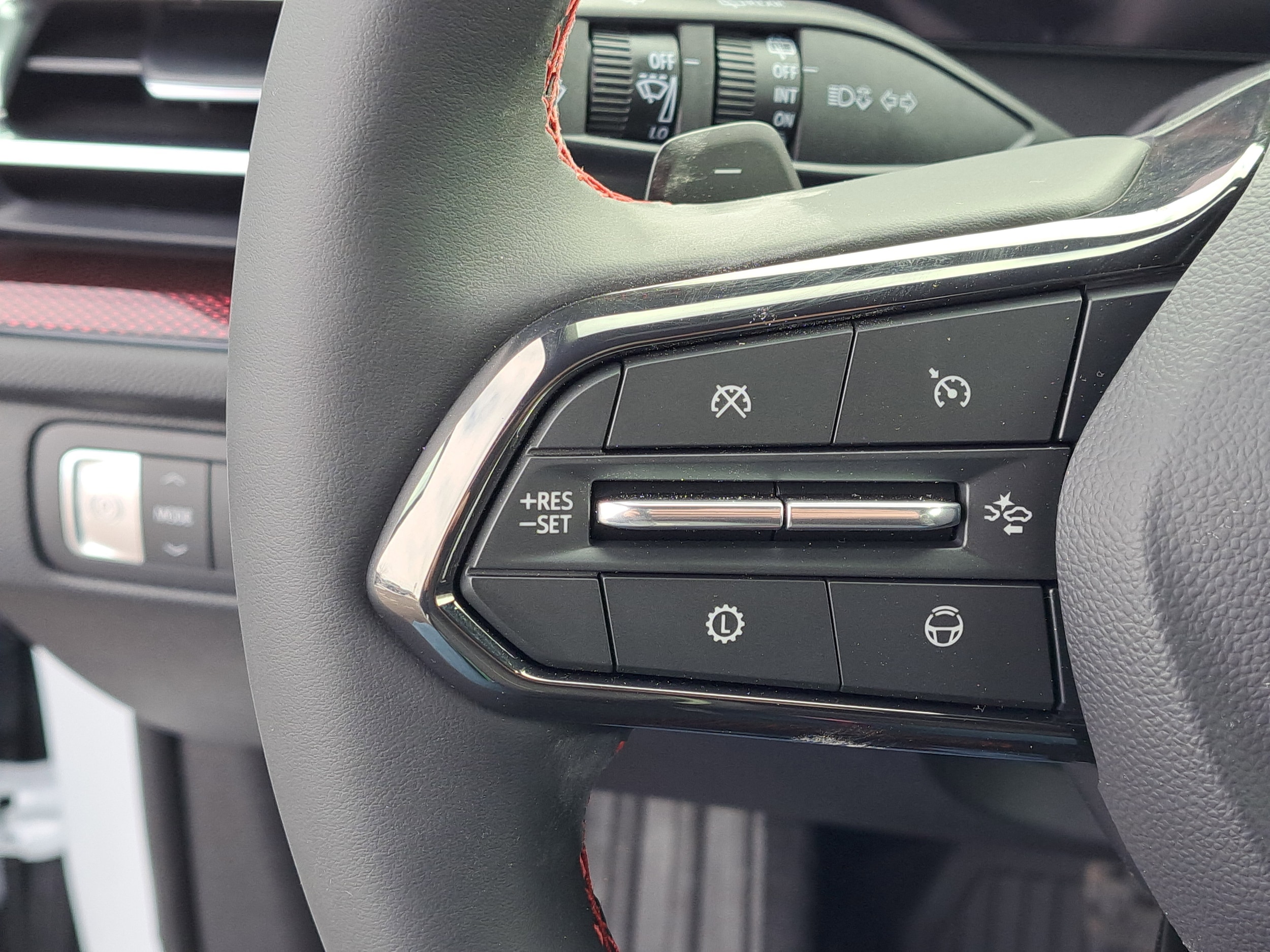2026 Chevrolet Traverse RS - Photo 12