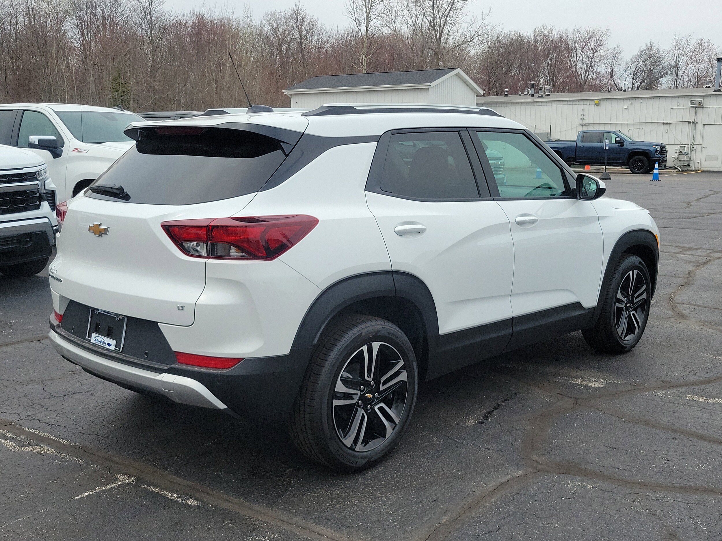 2025 Chevrolet Trailblazer LT photo 4