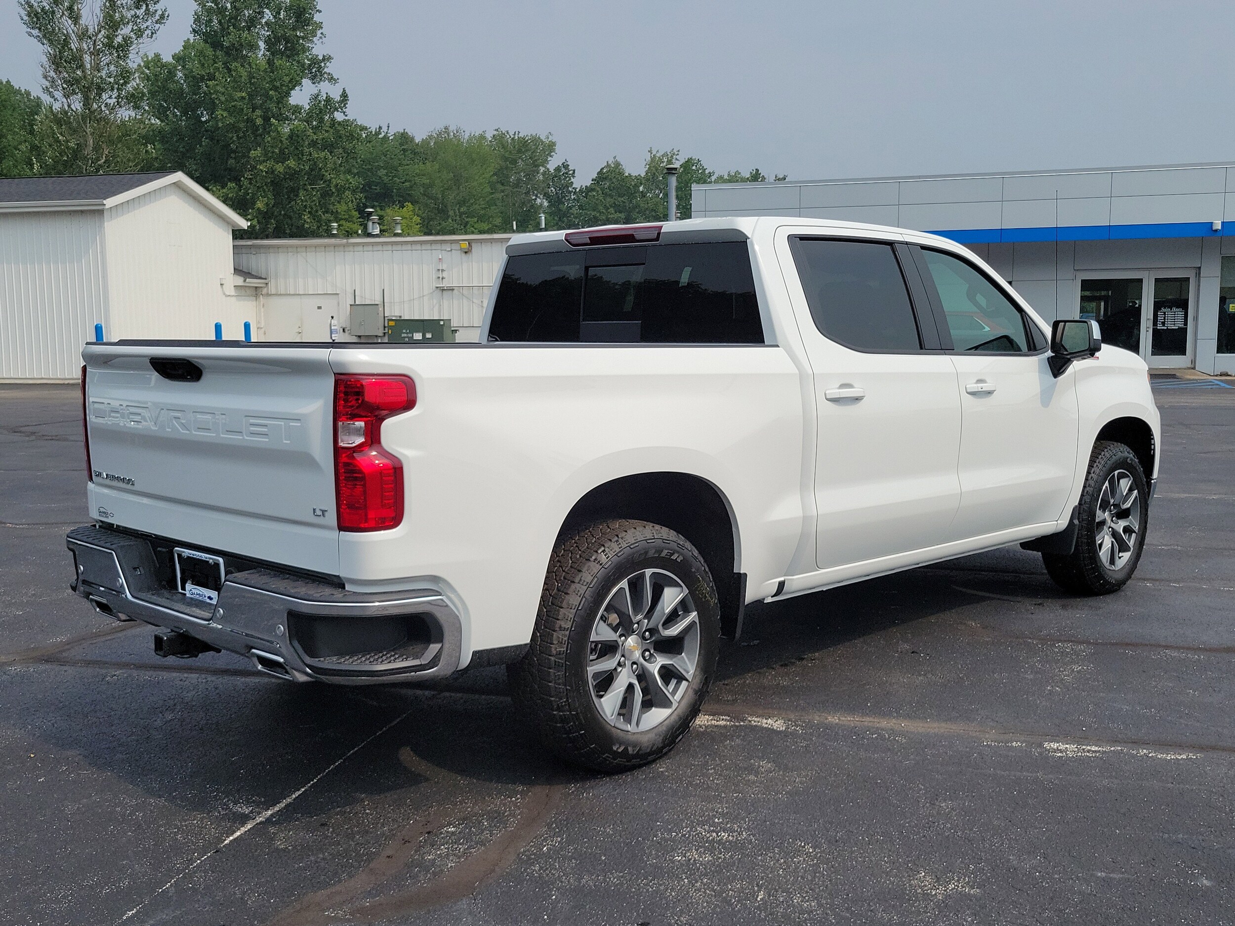 2026 Chevrolet Silverado 1500 LT photo 3