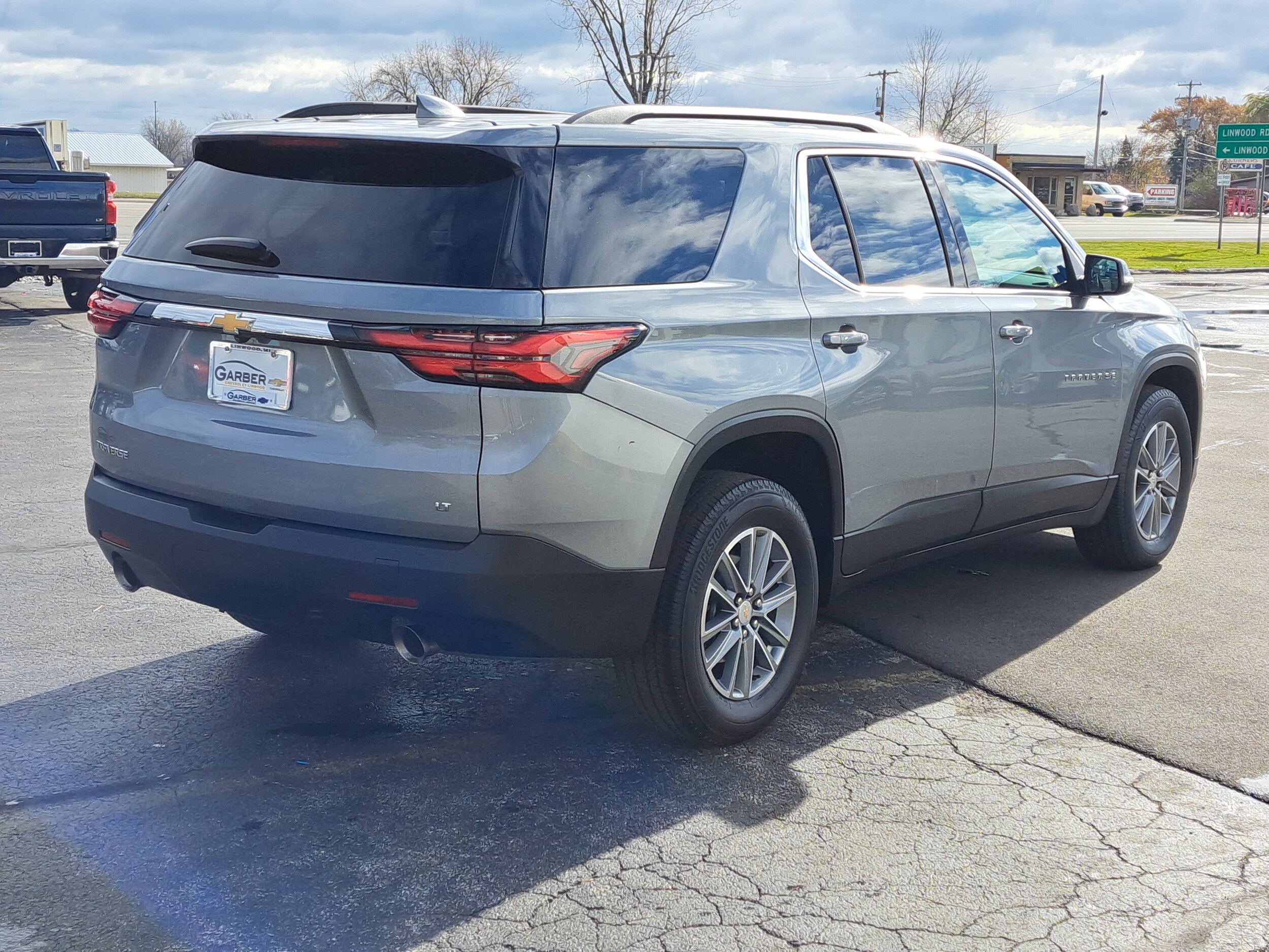 2023 Chevrolet Traverse Cloth photo 4