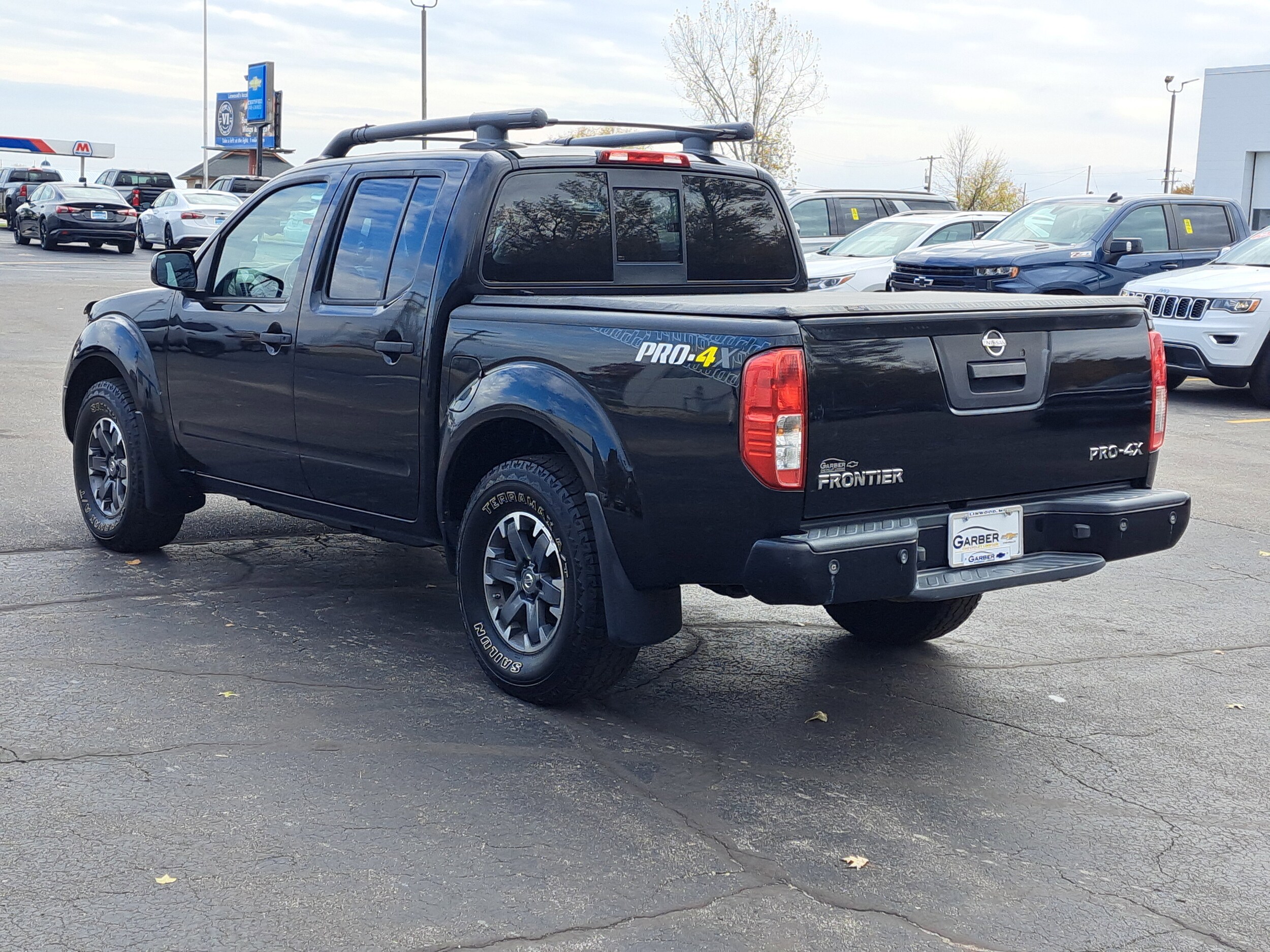 2018 Nissan Frontier PRO-4X photo 2