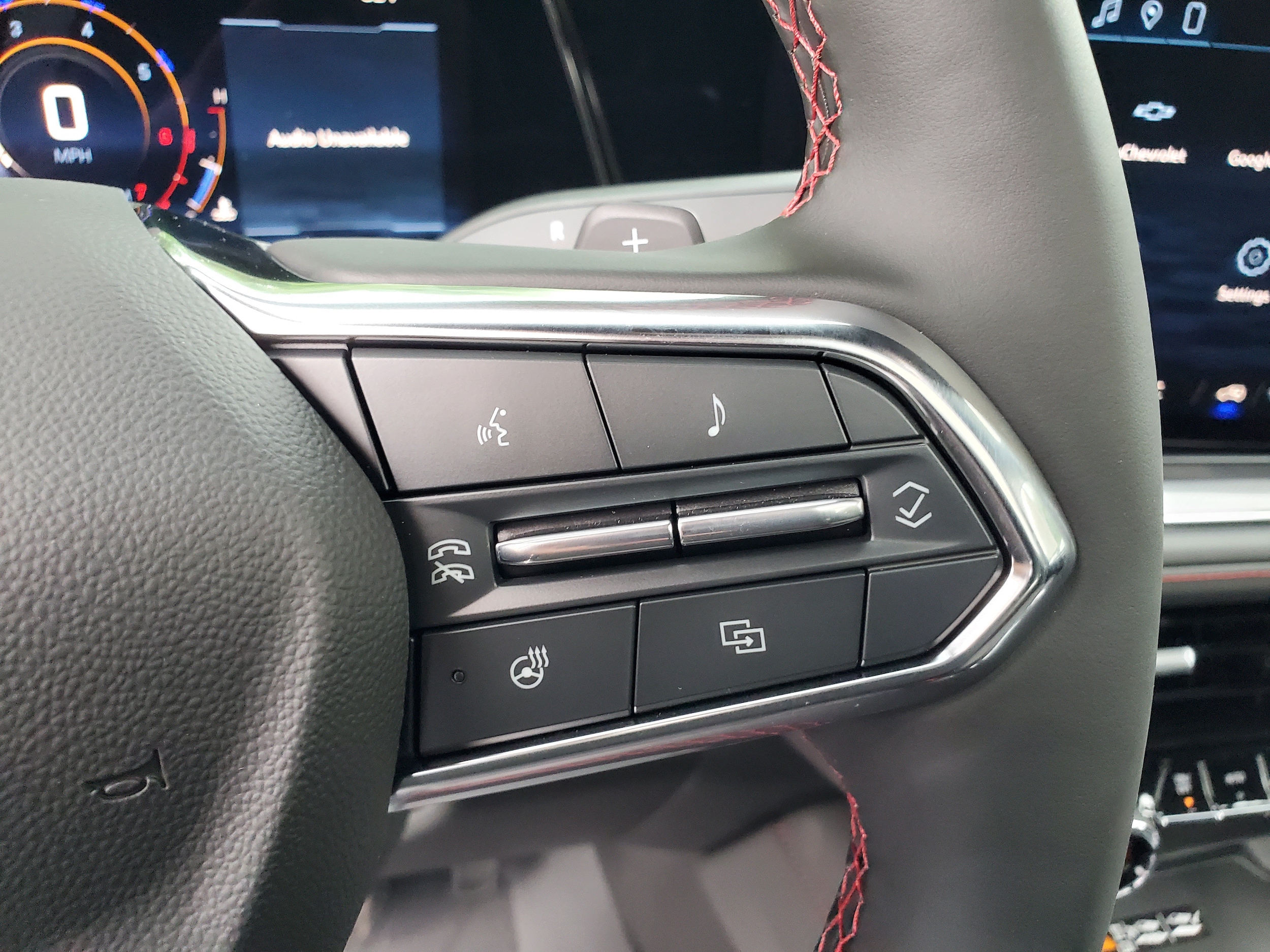2026 Chevrolet Suburban RST - Photo 9