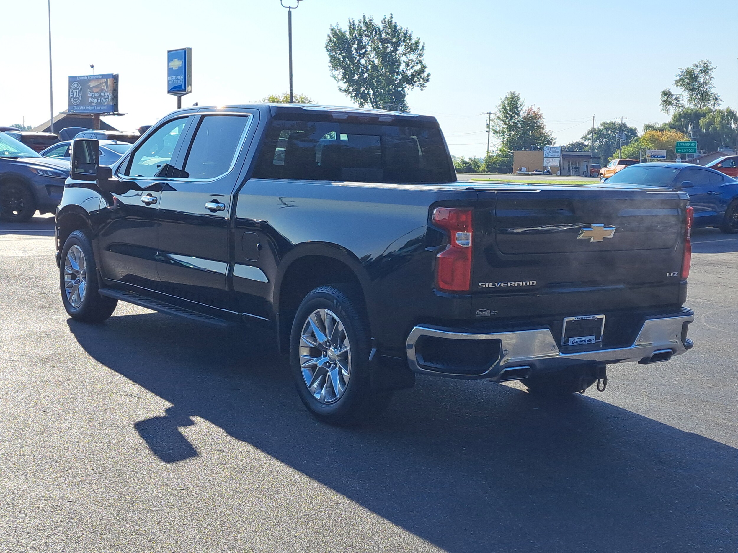 2022 Chevrolet Silverado 1500 LTZ photo 3