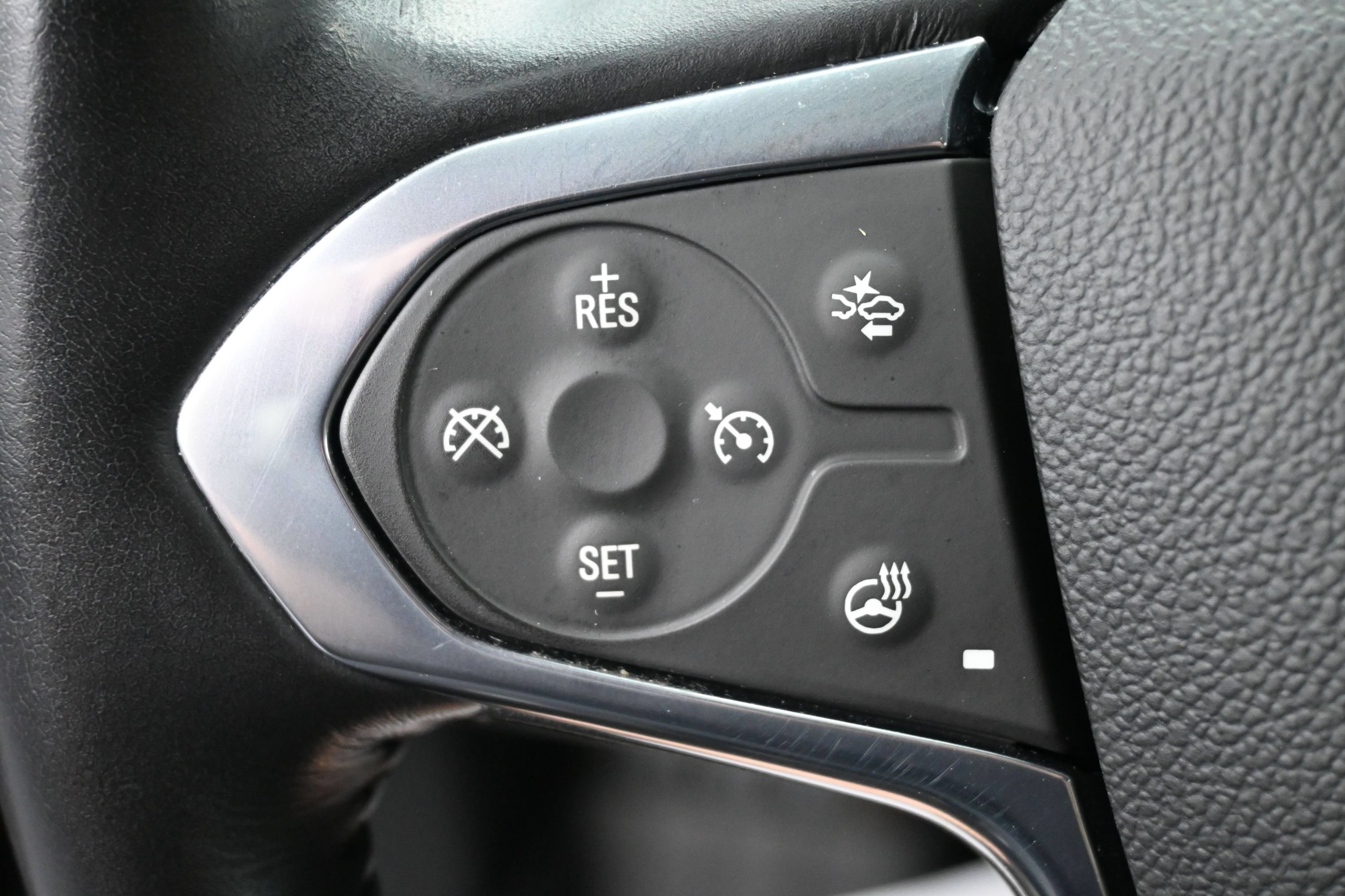 2021 Chevrolet Traverse RS - Photo 28