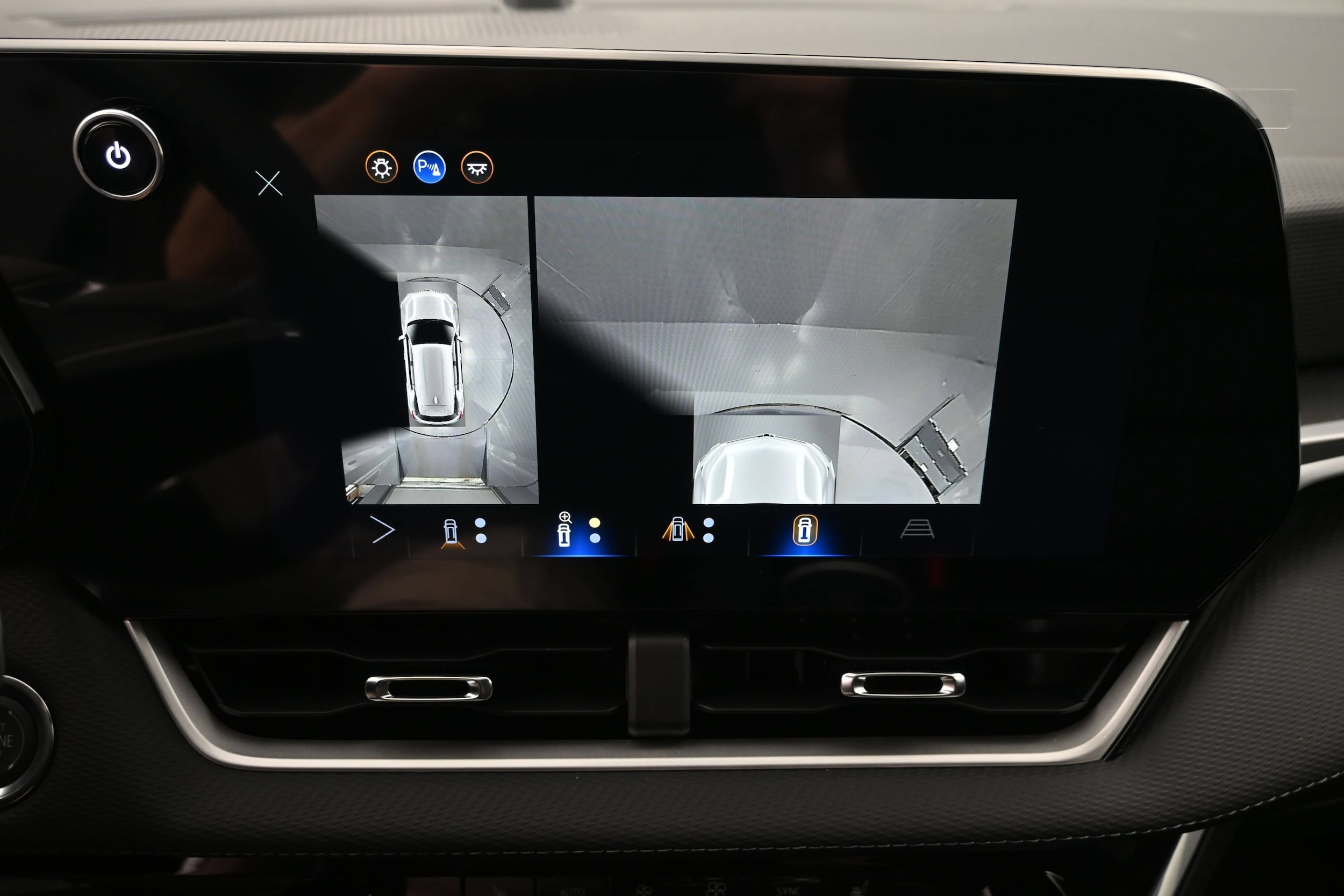 2026 Chevrolet Equinox LT - Photo 38