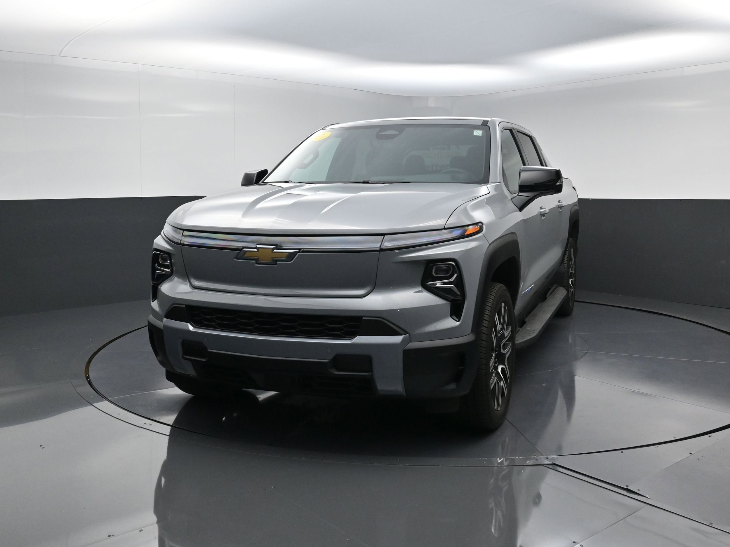 2026 Chevrolet Silverado EV LT - Photo 7