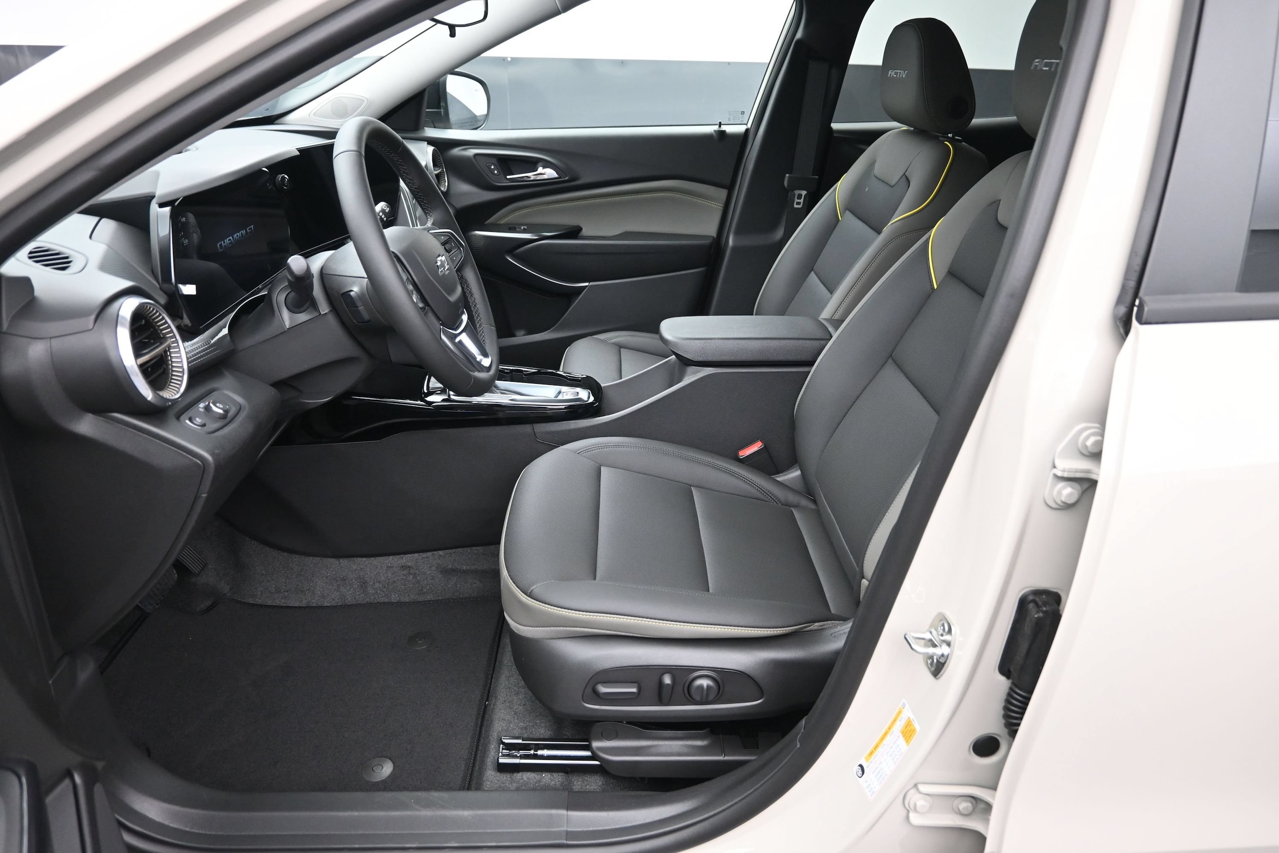 2026 Chevrolet Trax Activ - Photo 20