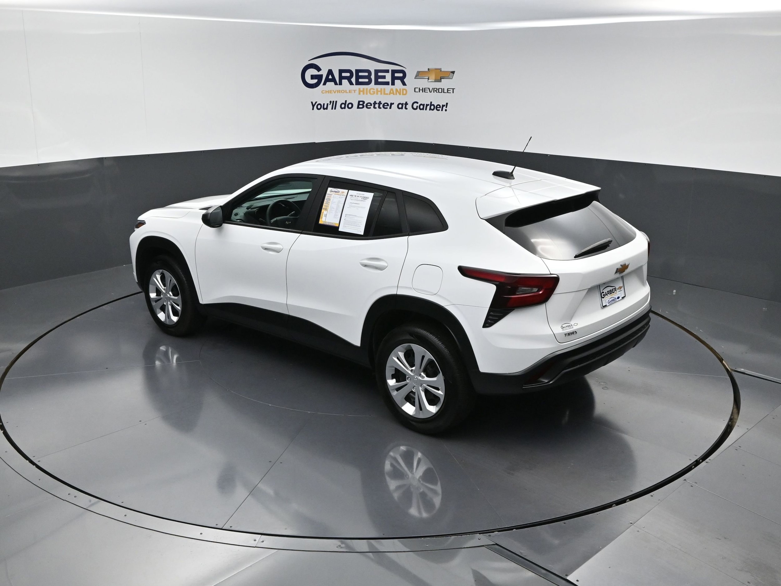 2024 Chevrolet Trax LS - Photo 13