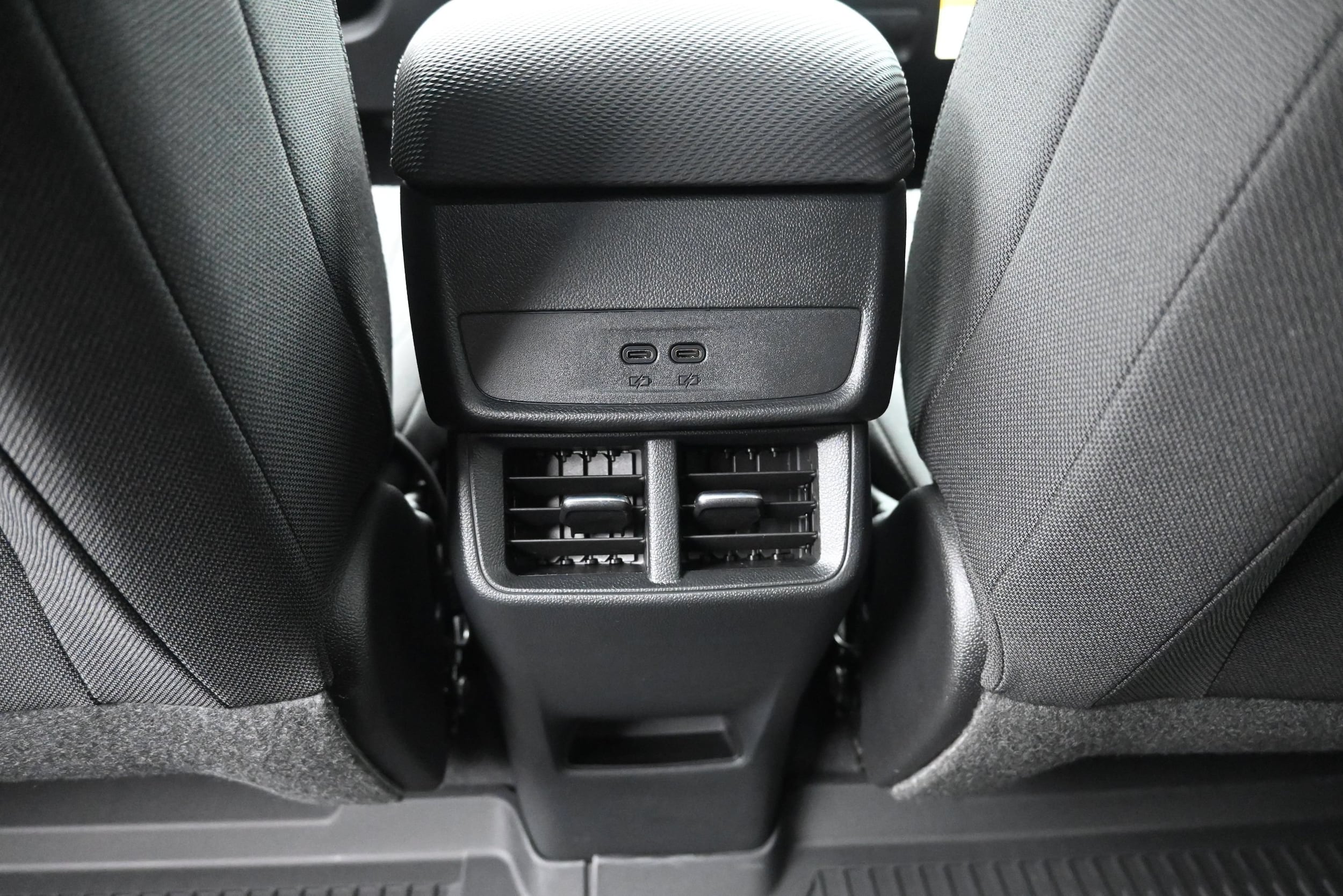 2027 Chevrolet Equinox LT - Photo 46