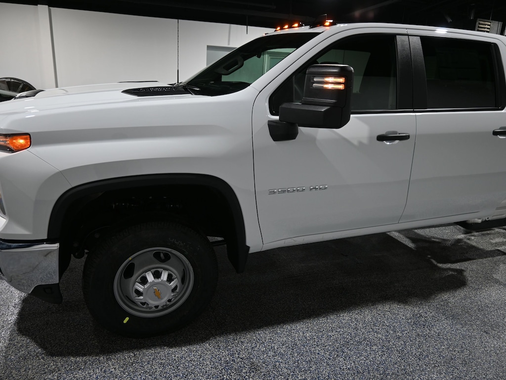 New 2026 Chevrolet Silverado 3500 HD Chassis Cab Work Truck Truck