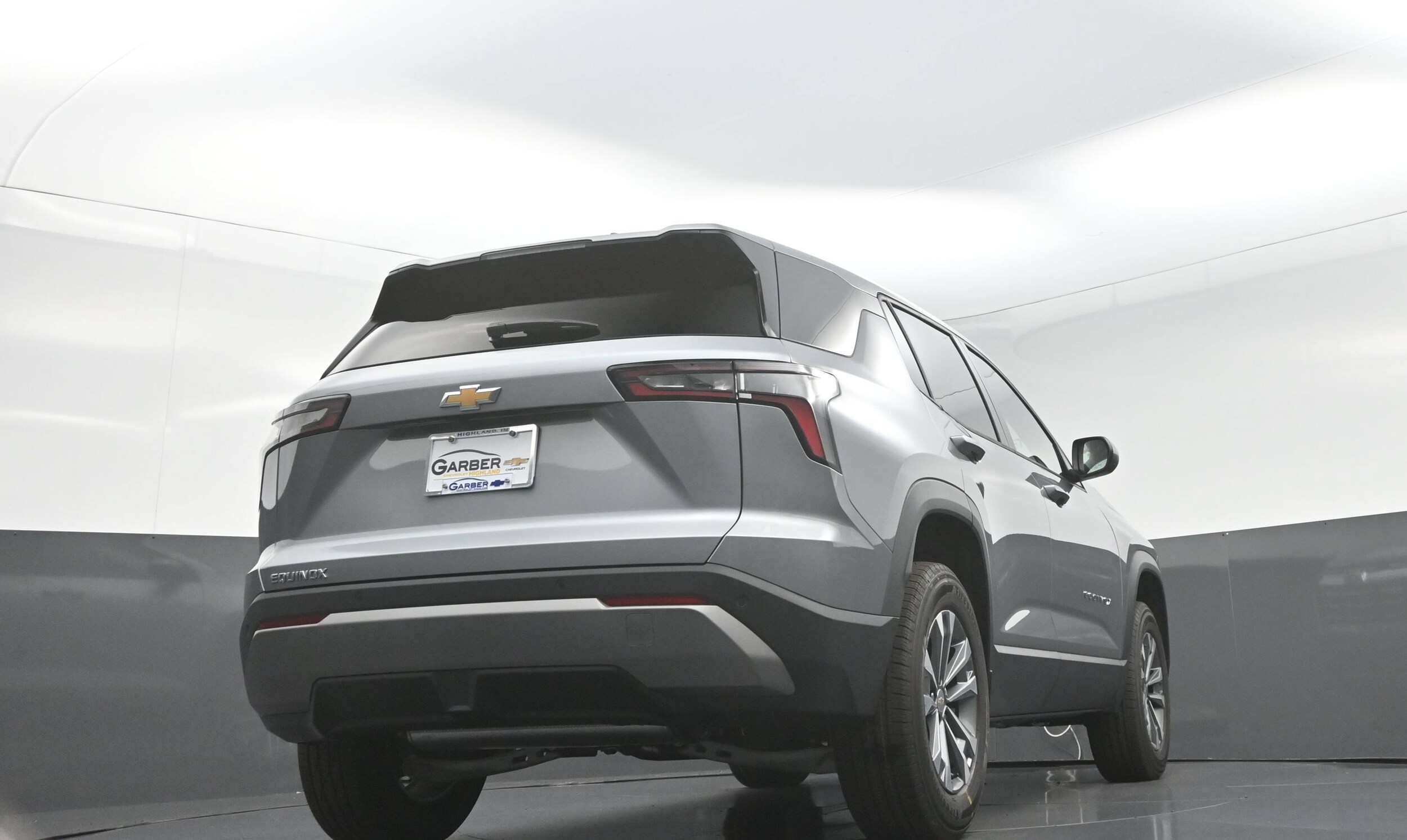 2027 Chevrolet Equinox LT - Photo 12