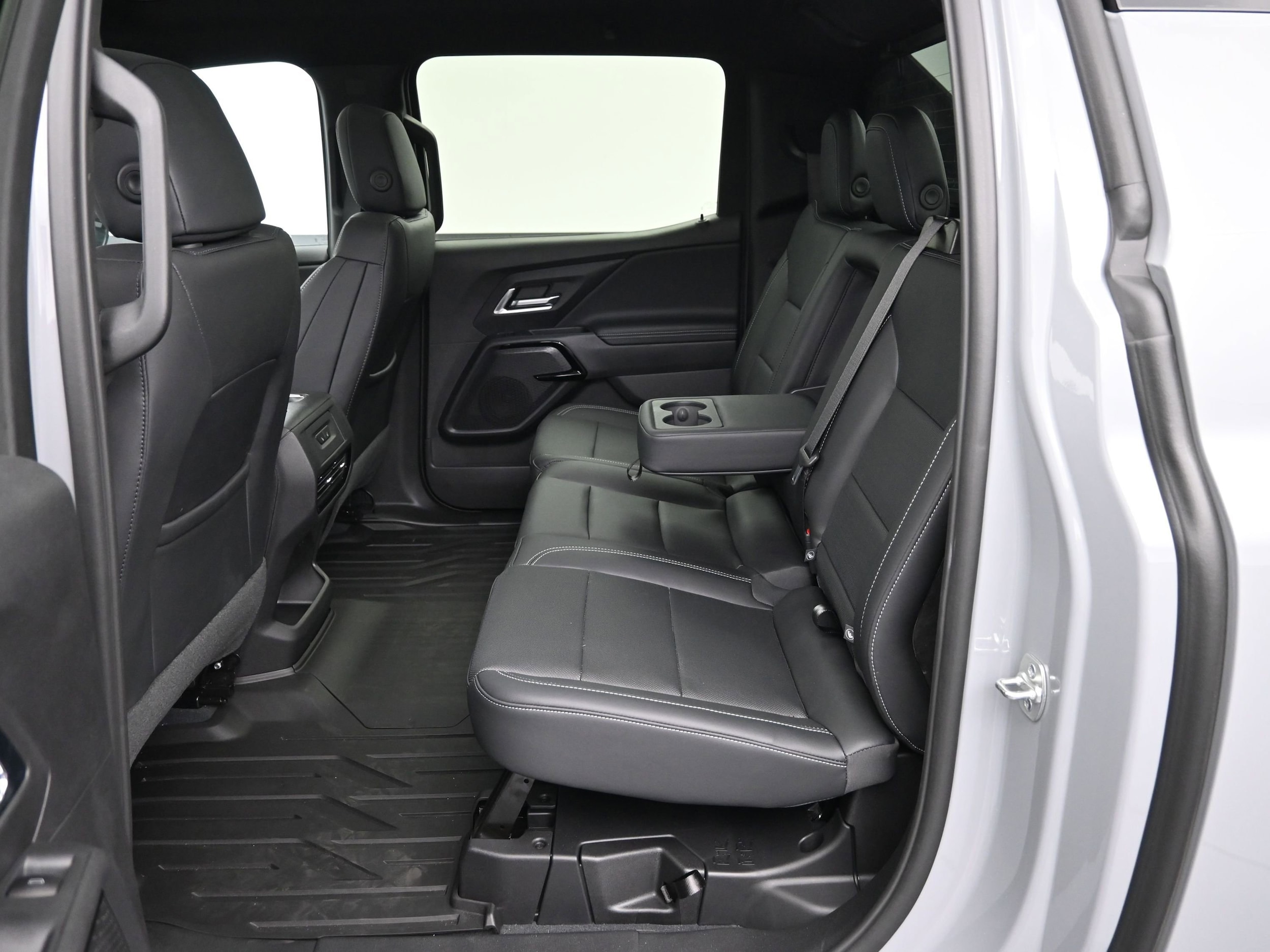 2026 Chevrolet Silverado EV LT - Photo 57