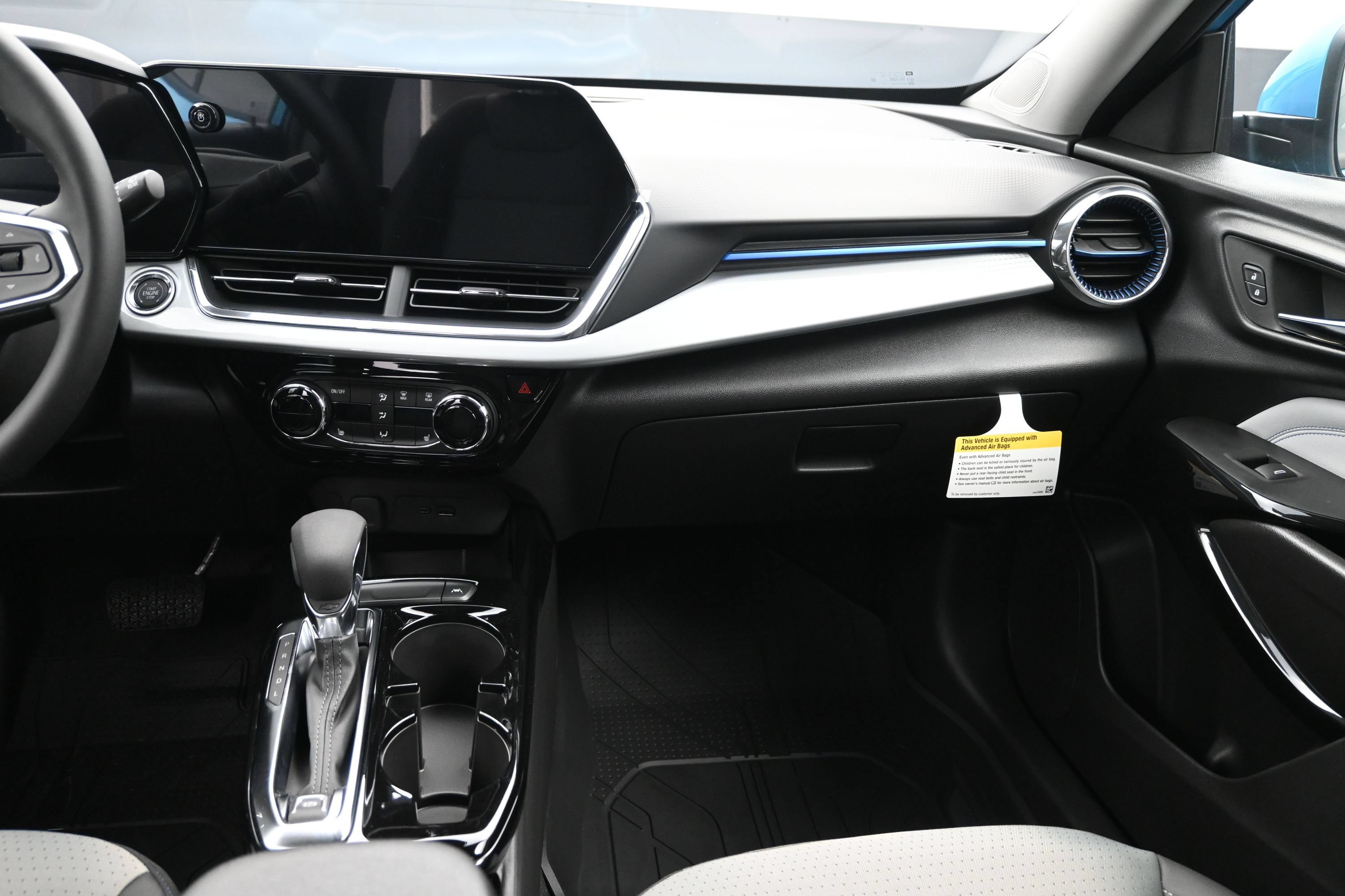 2026 Chevrolet Trax LT - Photo 18