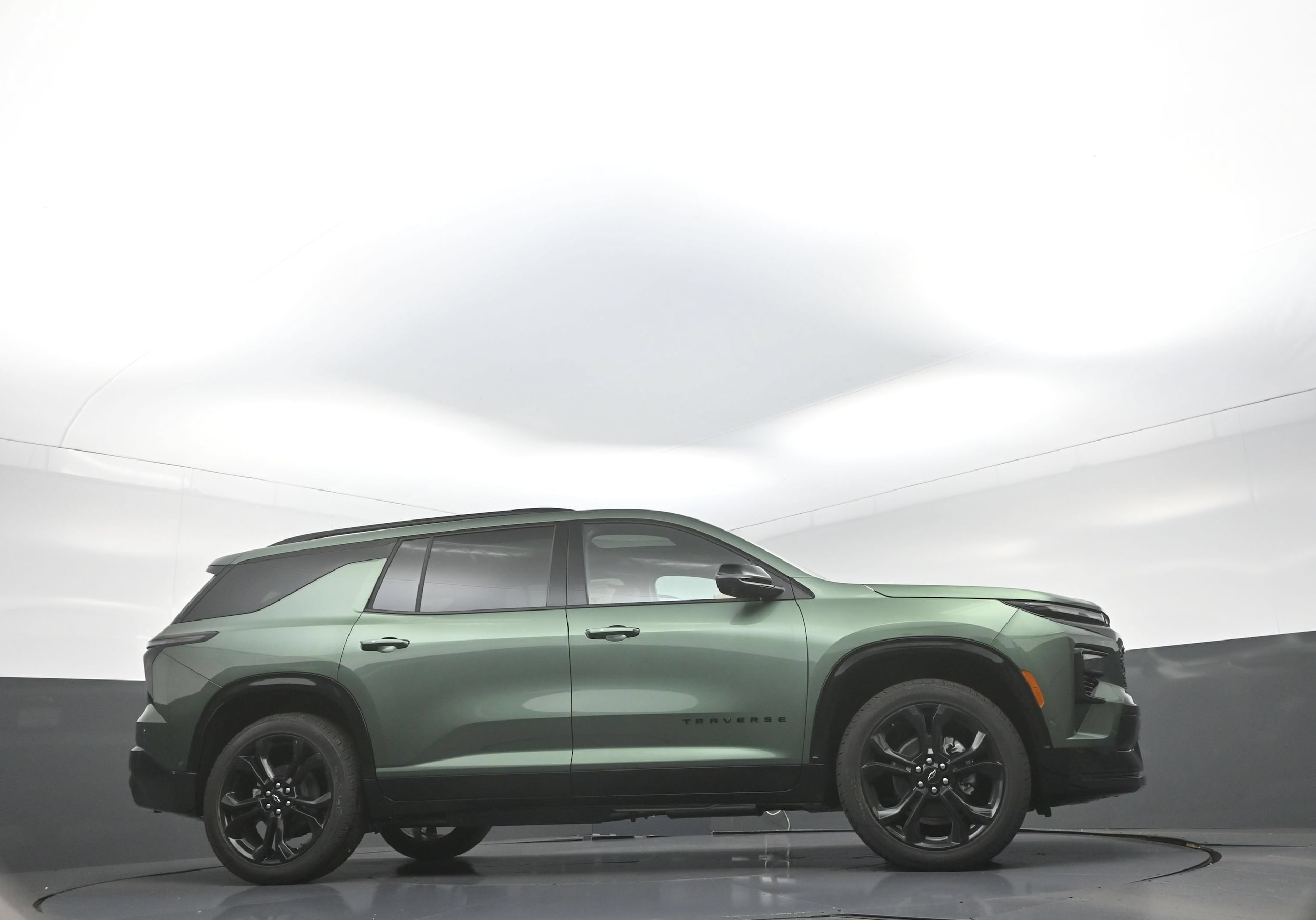 2027 Chevrolet Traverse RS - Photo 9
