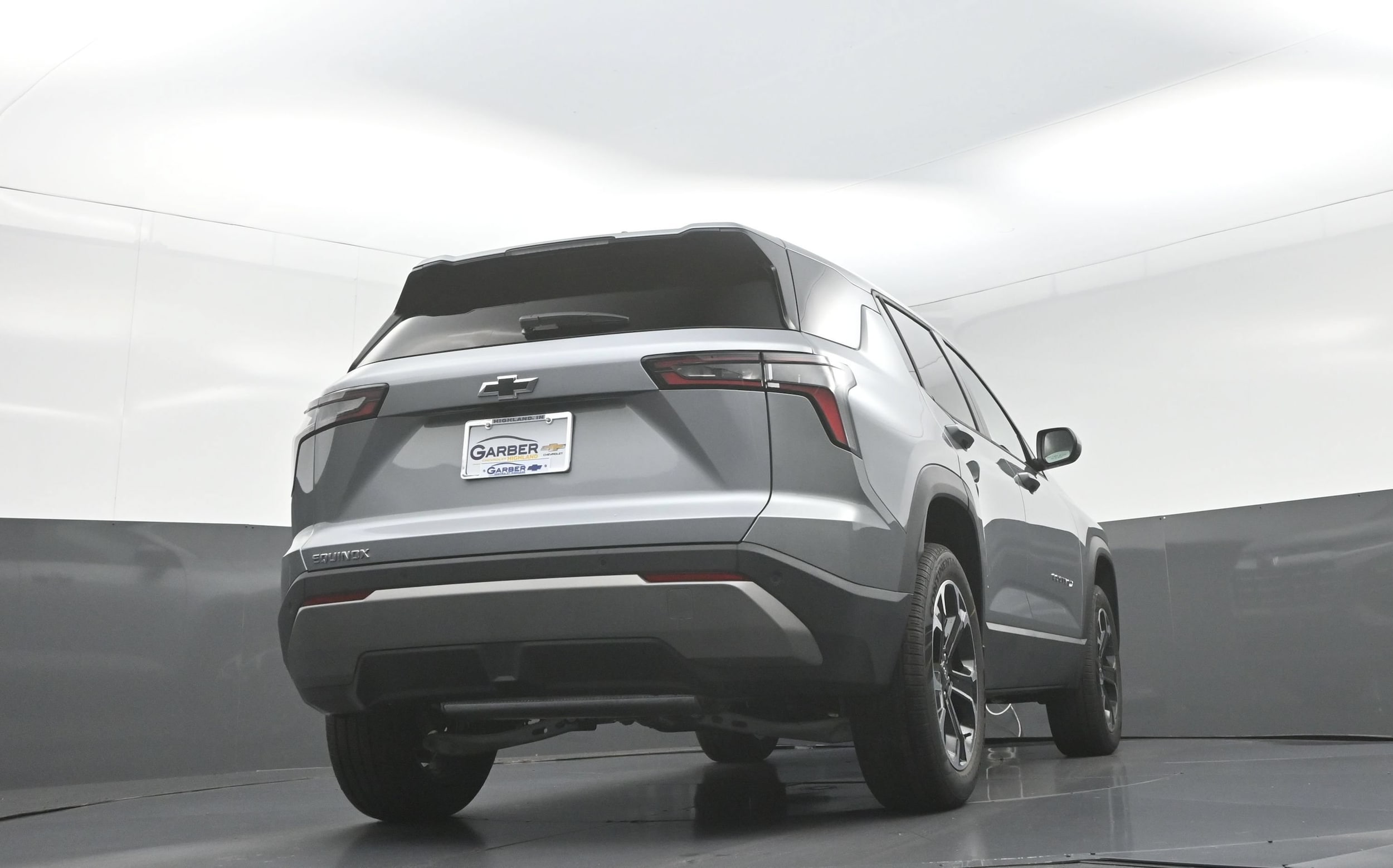 2027 Chevrolet Equinox LT - Photo 11