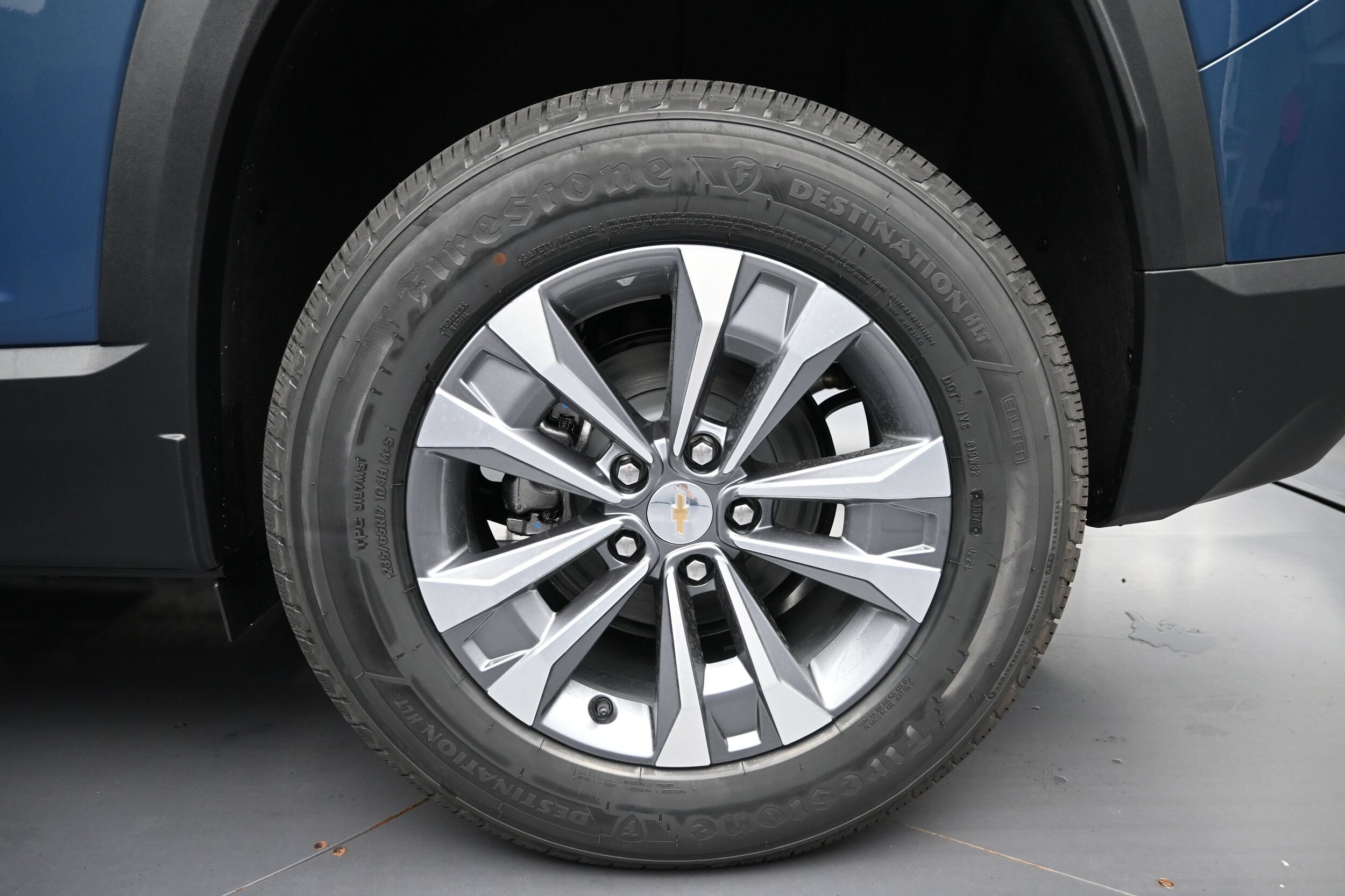 2027 Chevrolet Equinox LT - Photo 50