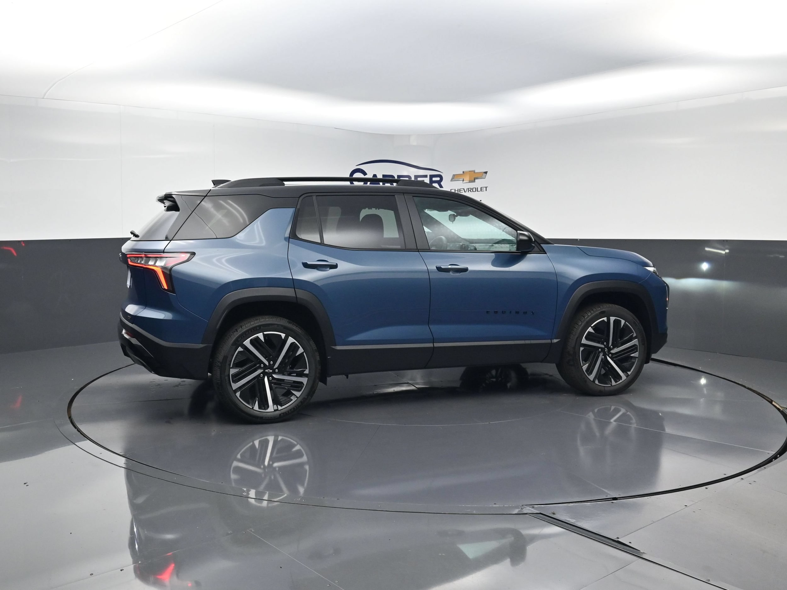 2027 Chevrolet Equinox RS - Photo 2