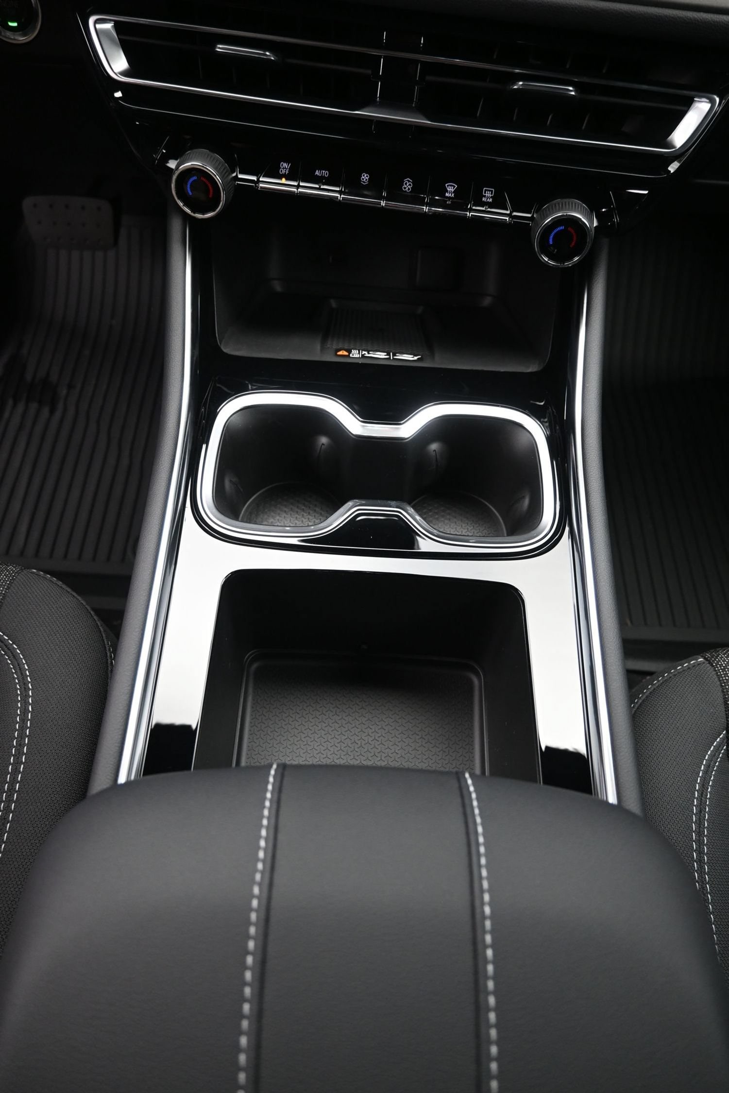 2026 Chevrolet Traverse LT - Photo 43