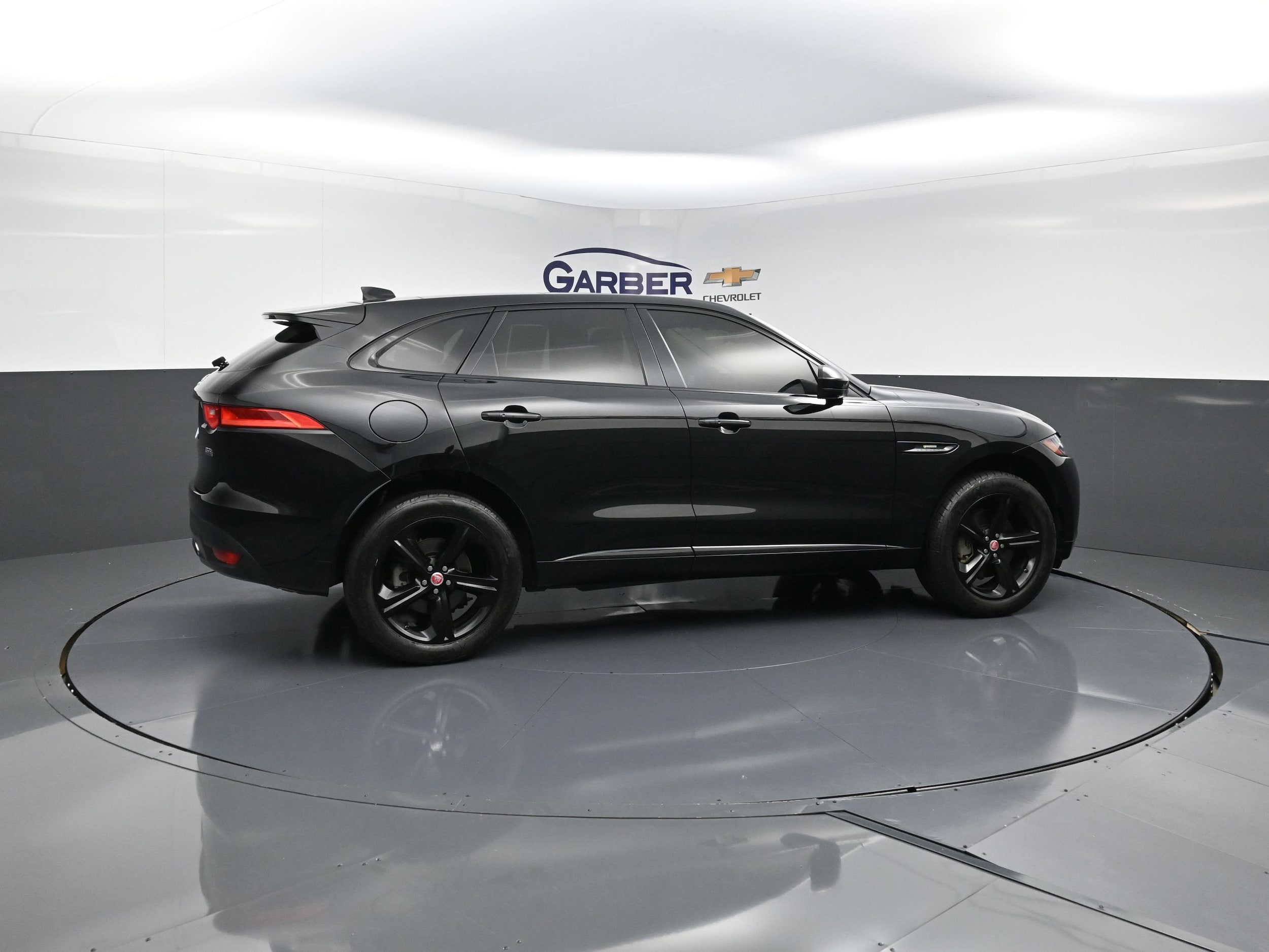 Used 2019 Jaguar F-Pace R-Sport with VIN SADCL2GX7KA362749 for sale in Highland, IN