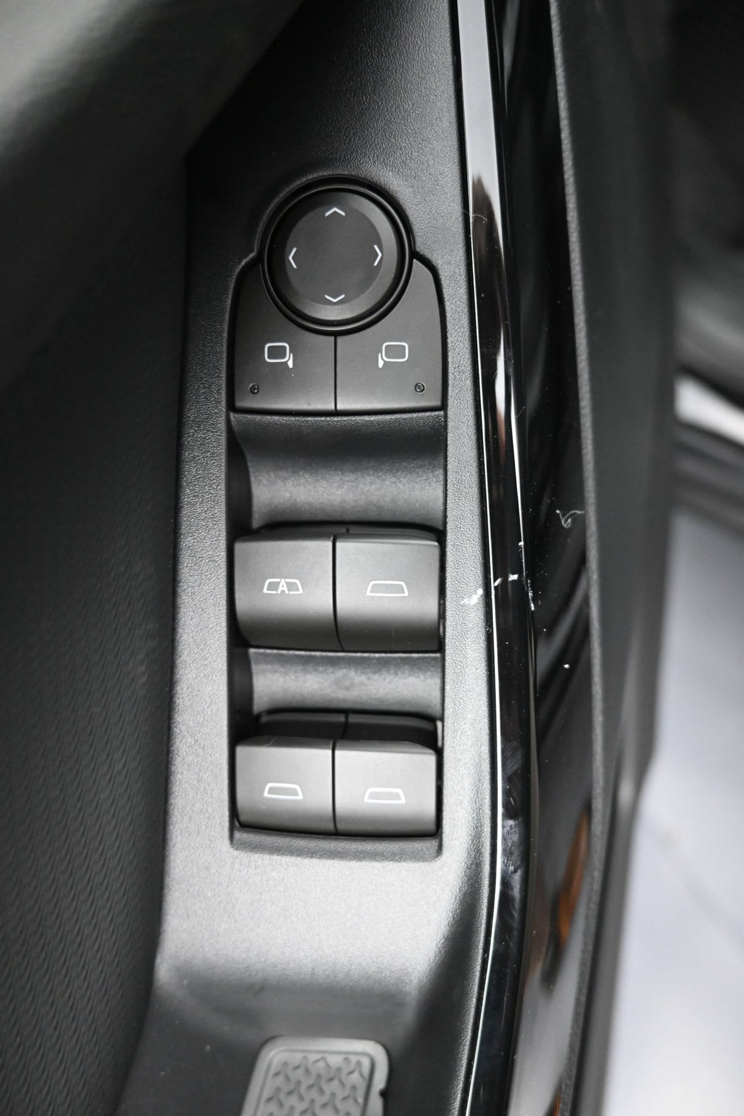 2026 Chevrolet Equinox LT - Photo 24