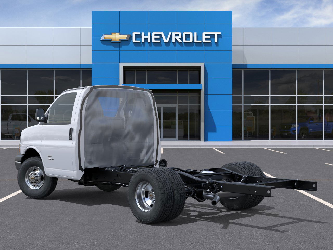 2025 Chevrolet Express 3500 Cutaway Van photo 2