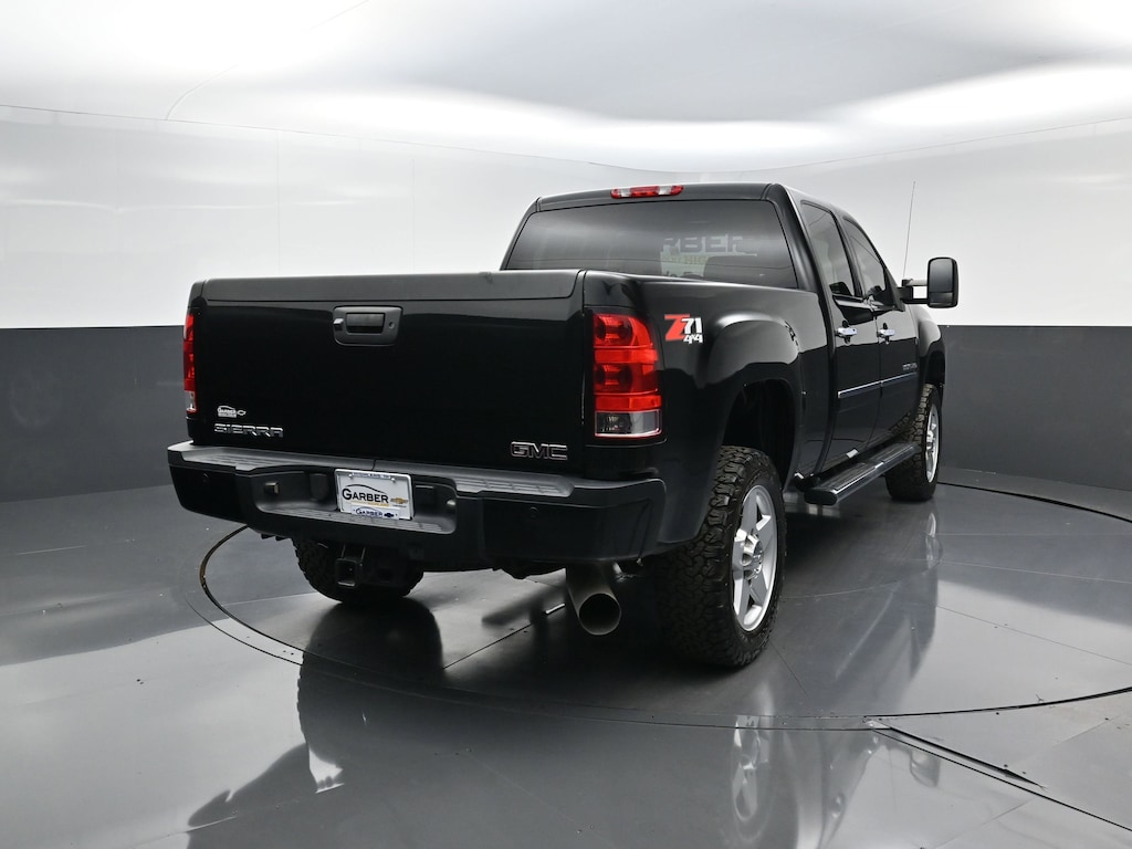 Used 2014 GMC Sierra 2500HD Denali Duramax 6.6L Turbo Diesel V8 Truck Crew Cab