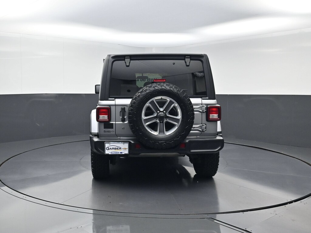 Used 2018 Jeep Wrangler Unlimited Sahara 4x4 SUV
