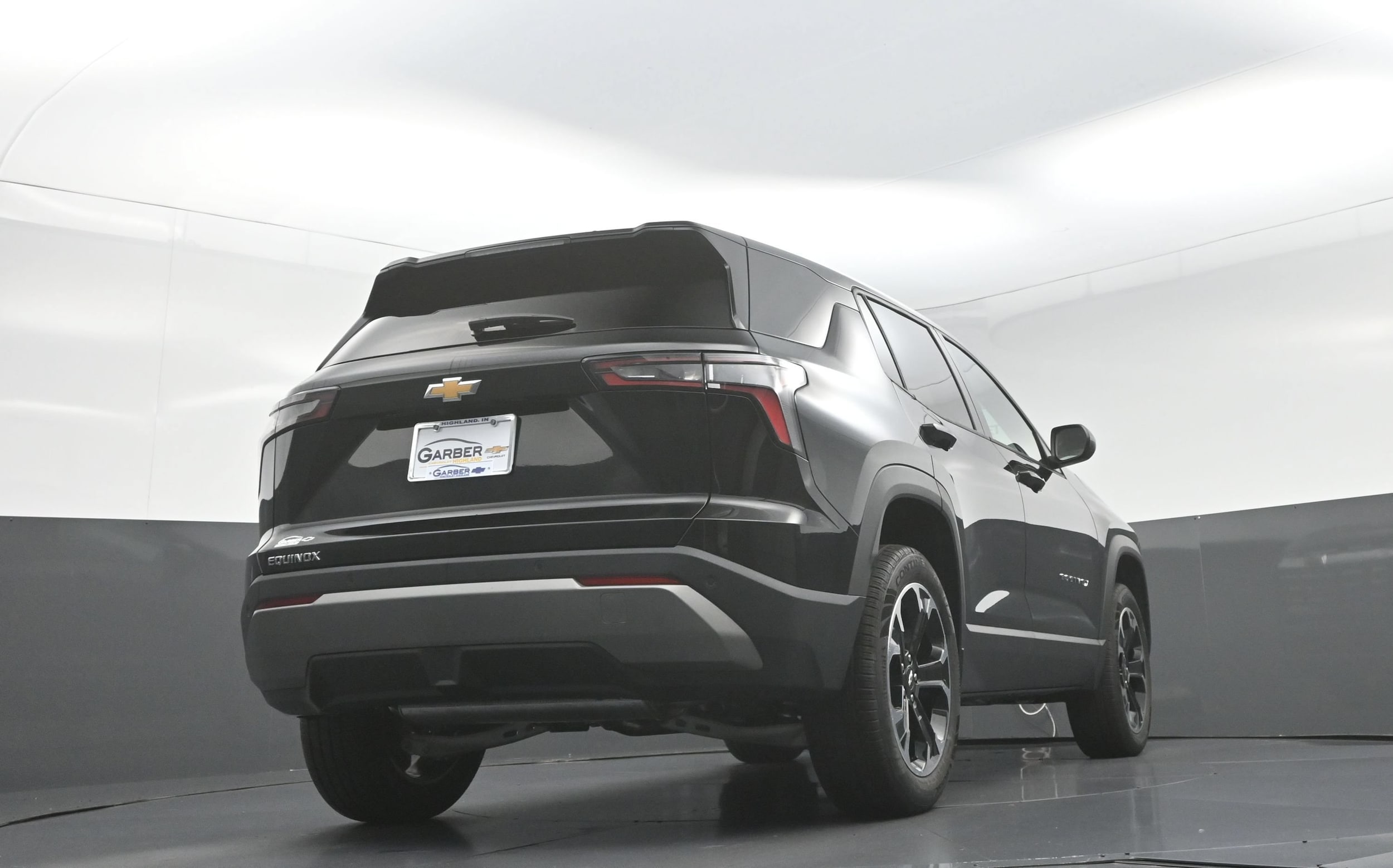 2027 Chevrolet Equinox LT - Photo 12
