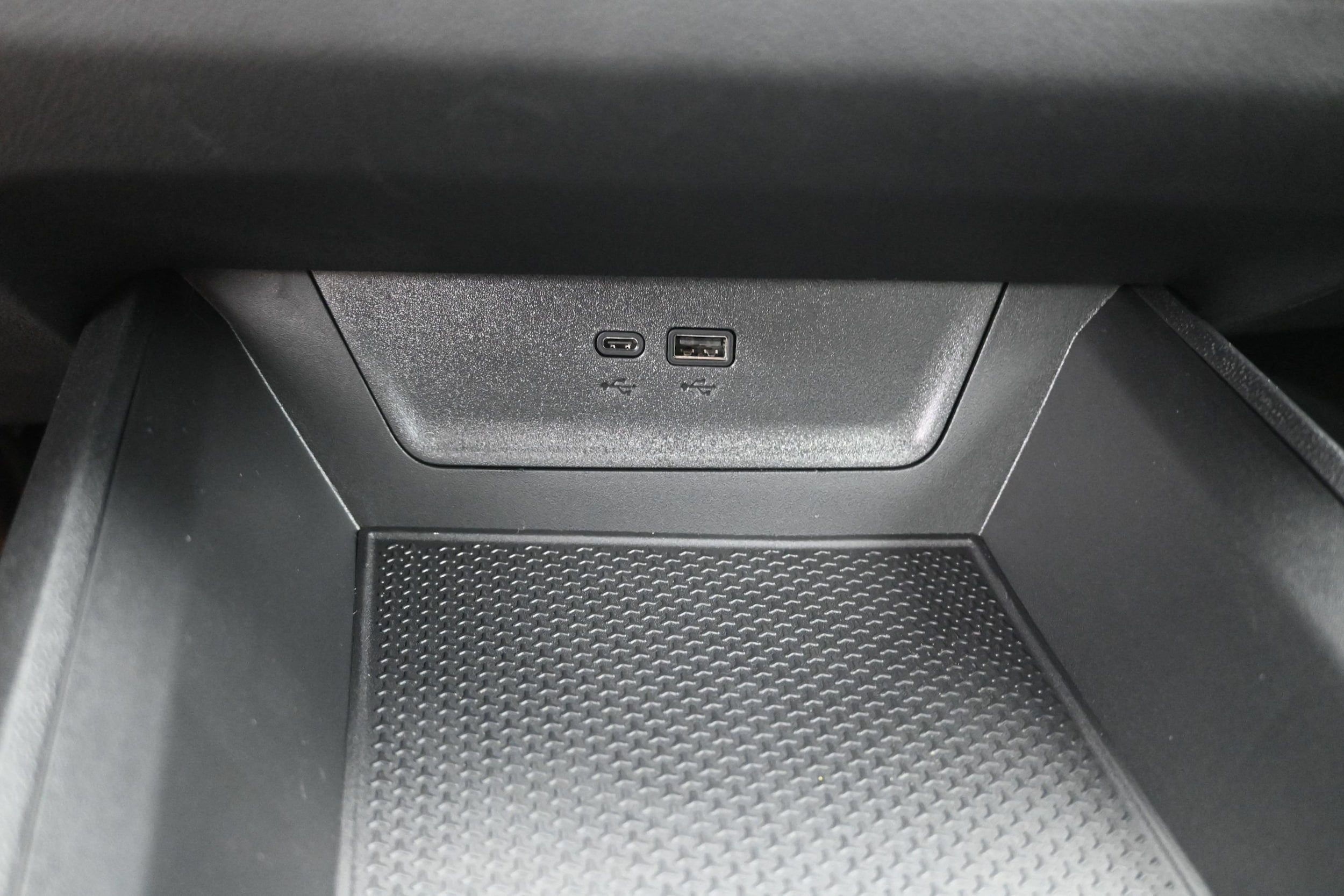 2027 Chevrolet Equinox LT - Photo 40