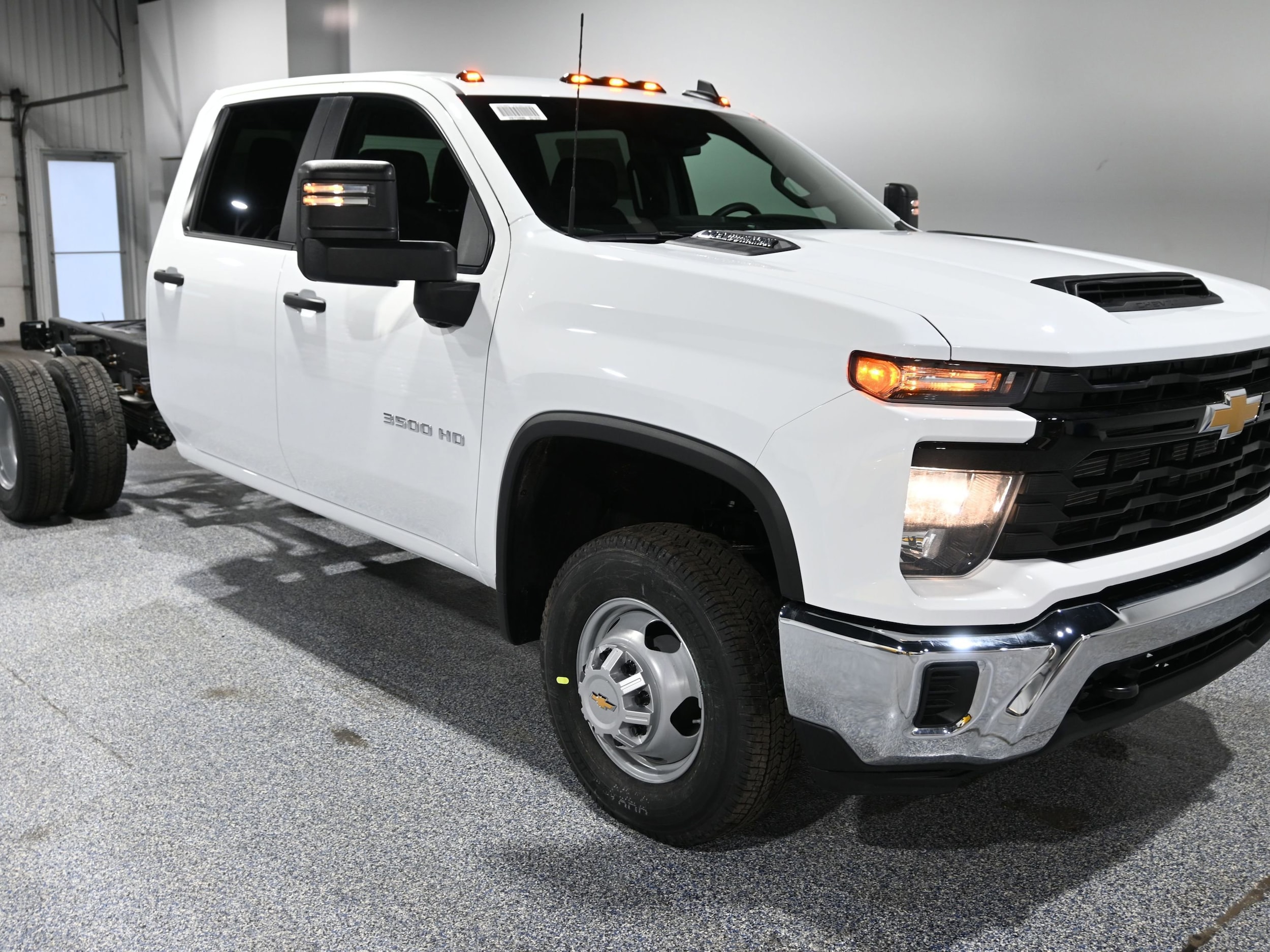 2026 Chevrolet Silverado 3500 HD Work Truck - Photo 9
