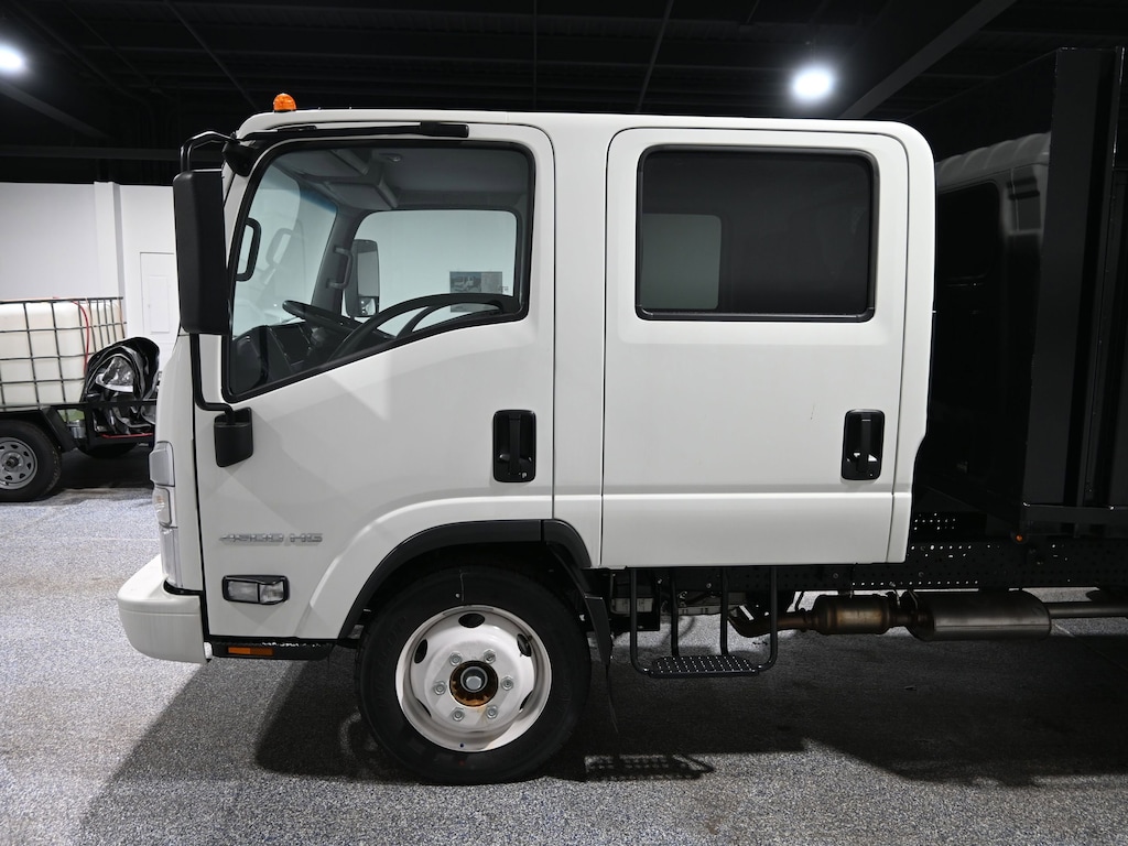 New 2025 Chevrolet Low Cab Forward 4500 1WT Truck