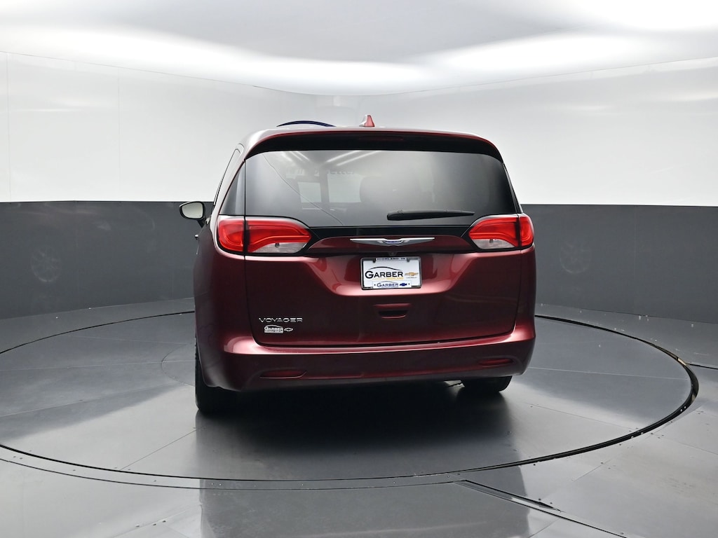 Used 2020 Chrysler Voyager LX Van Passenger Van