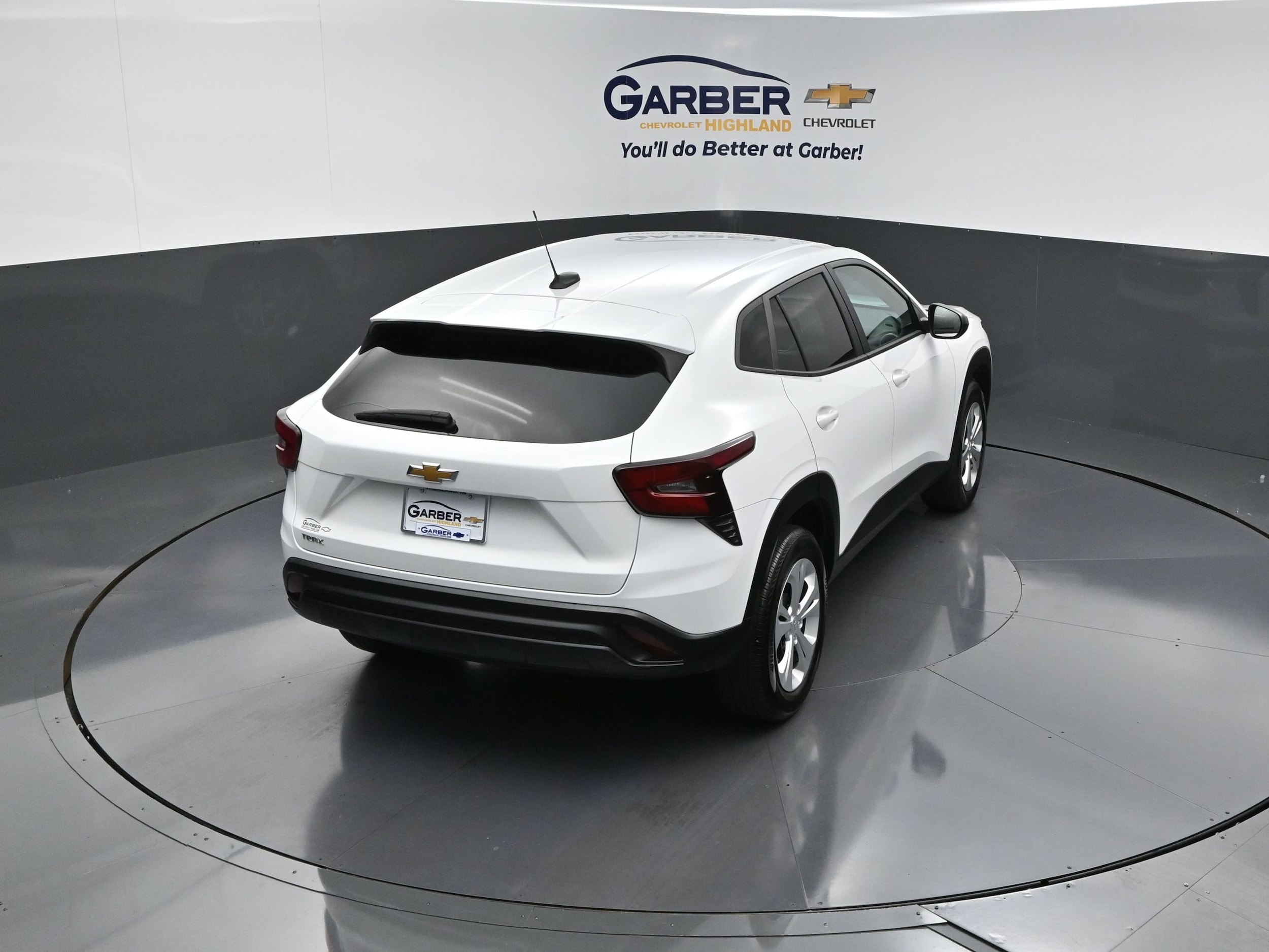 2024 Chevrolet Trax LS - Photo 14