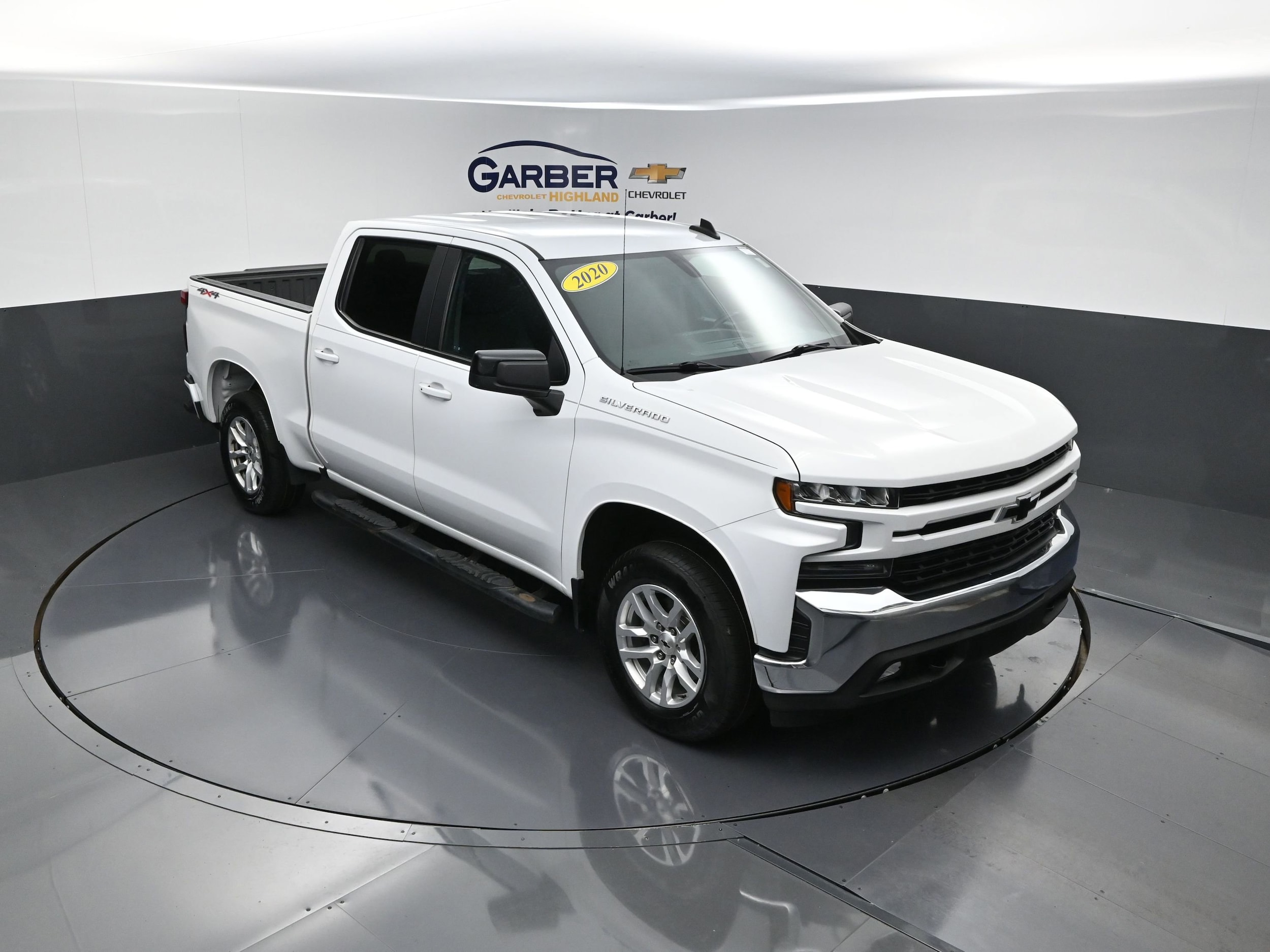 2020 Chevrolet Silverado 1500 RST 4X4 Crew Cab Short Box's photo