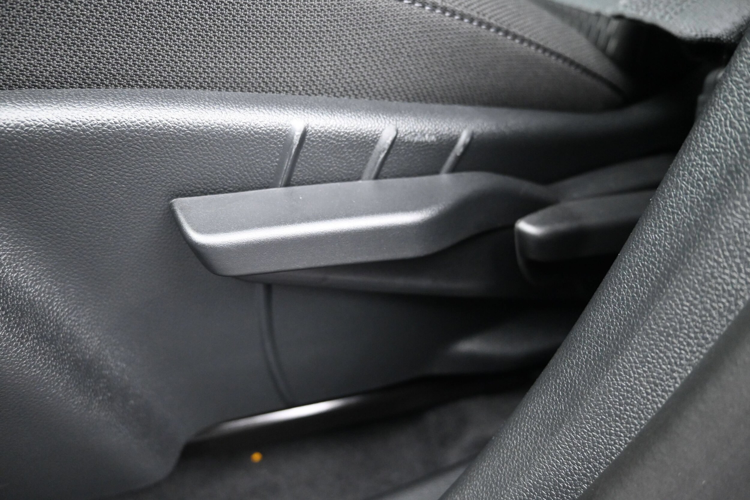 2027 Chevrolet Equinox LT - Photo 21