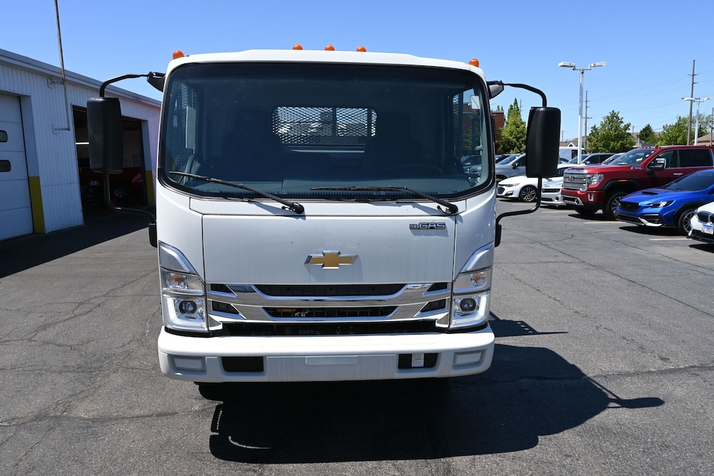 New 2025 Chevrolet Low Cab Forward 4500 HG 2WD Reg Cab 150 Truck
