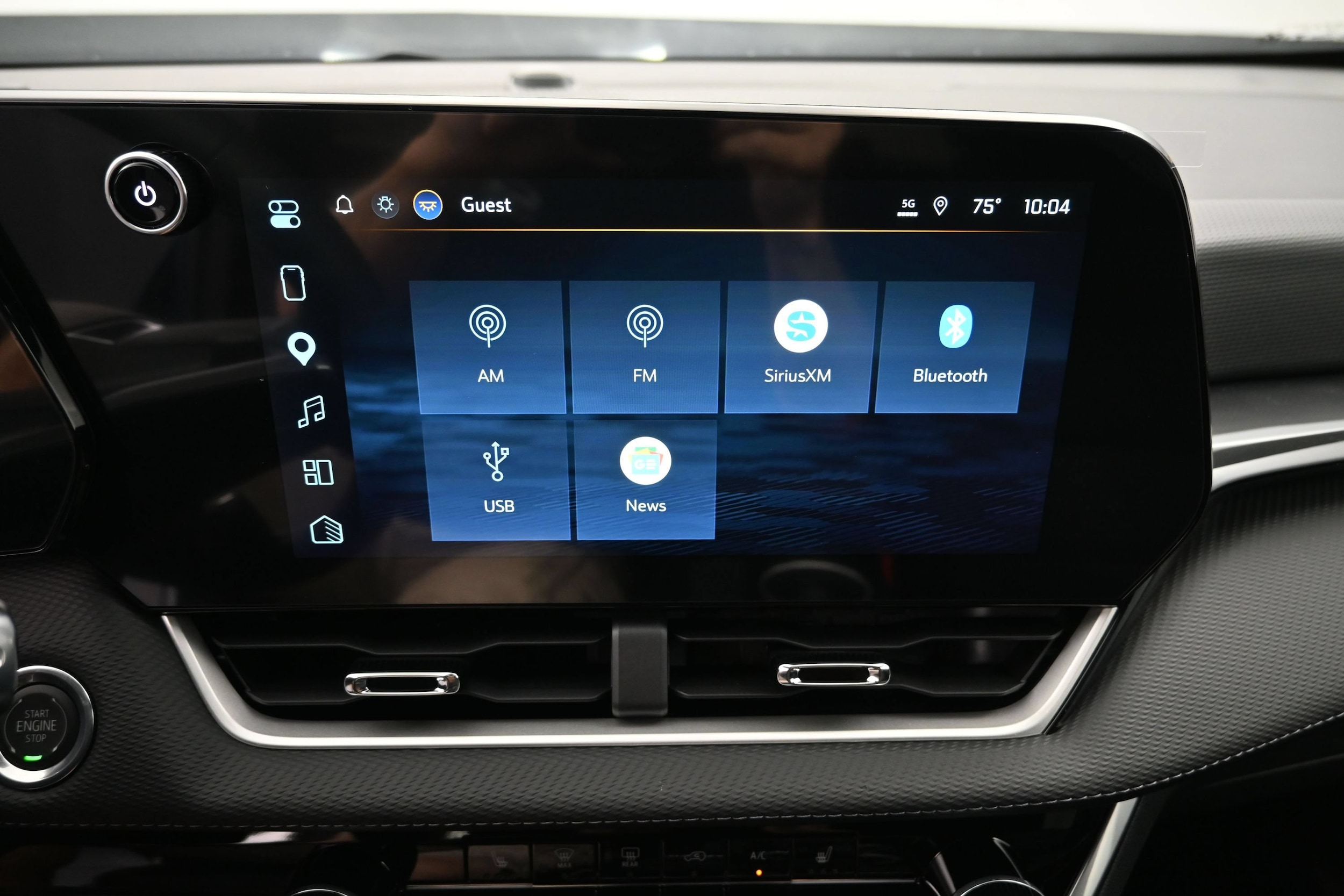 2027 Chevrolet Equinox LT - Photo 32
