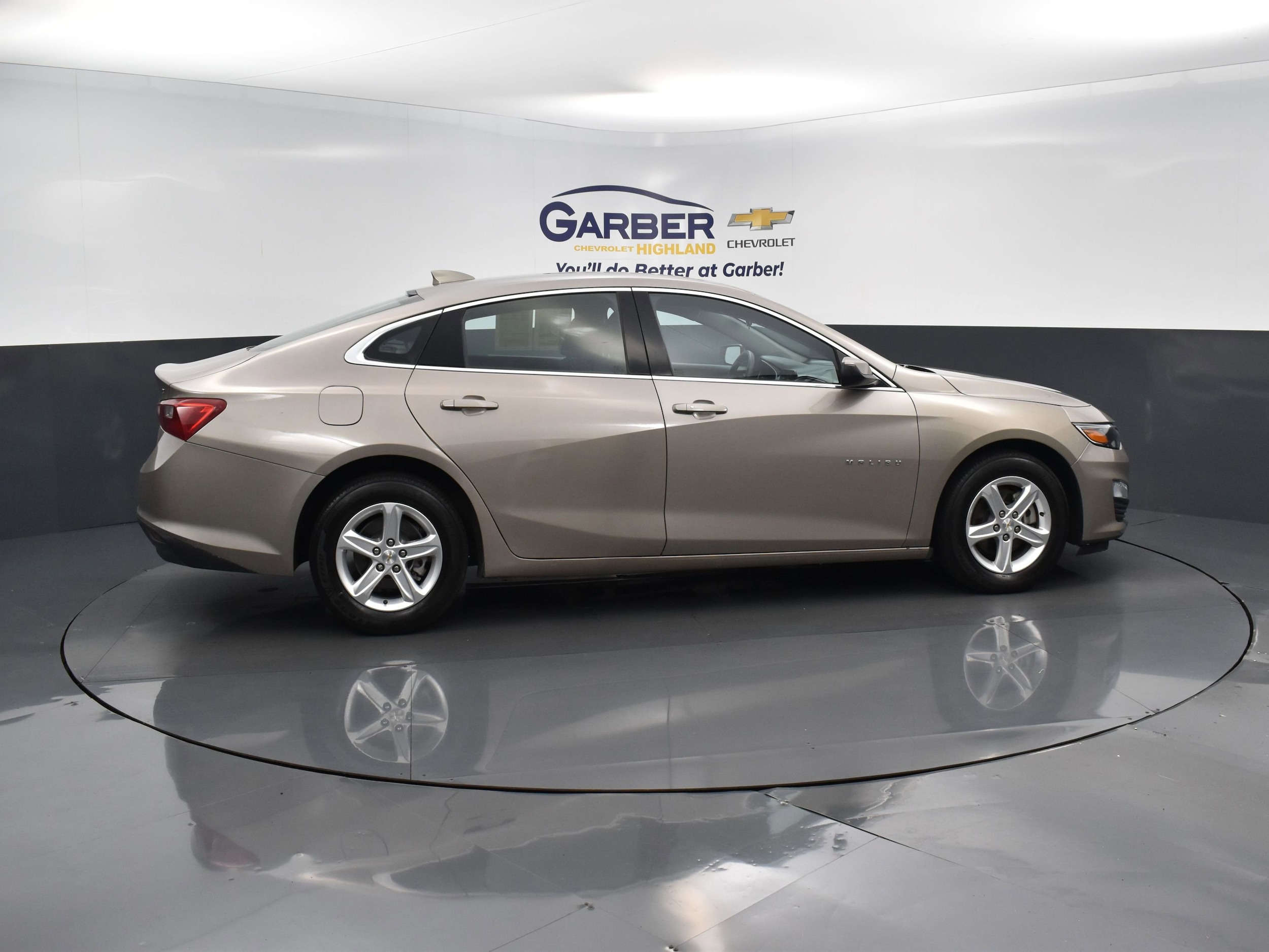 Used 2023 Chevrolet Malibu 1LT with VIN 1G1ZD5ST4PF174038 for sale in Highland, IN