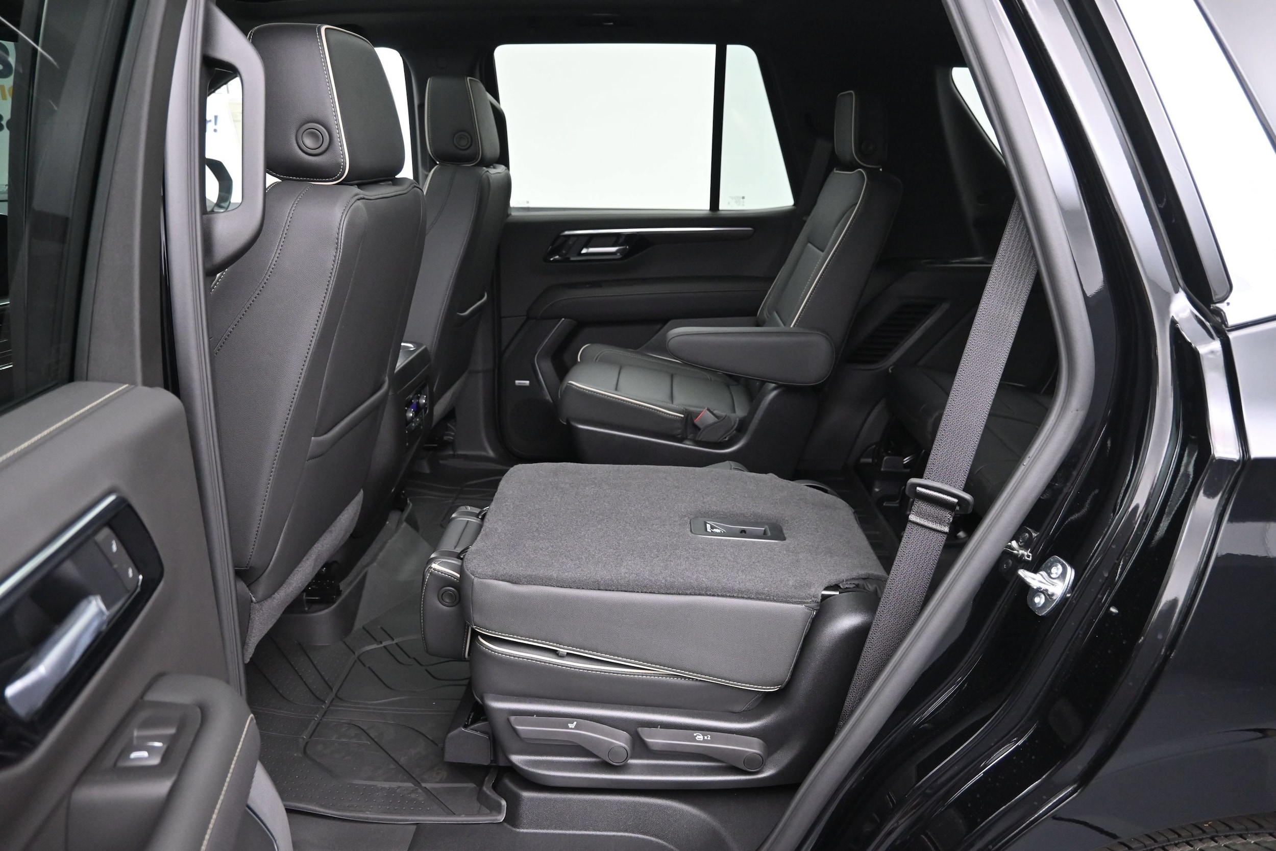 2026 Chevrolet Tahoe Premier - Photo 61
