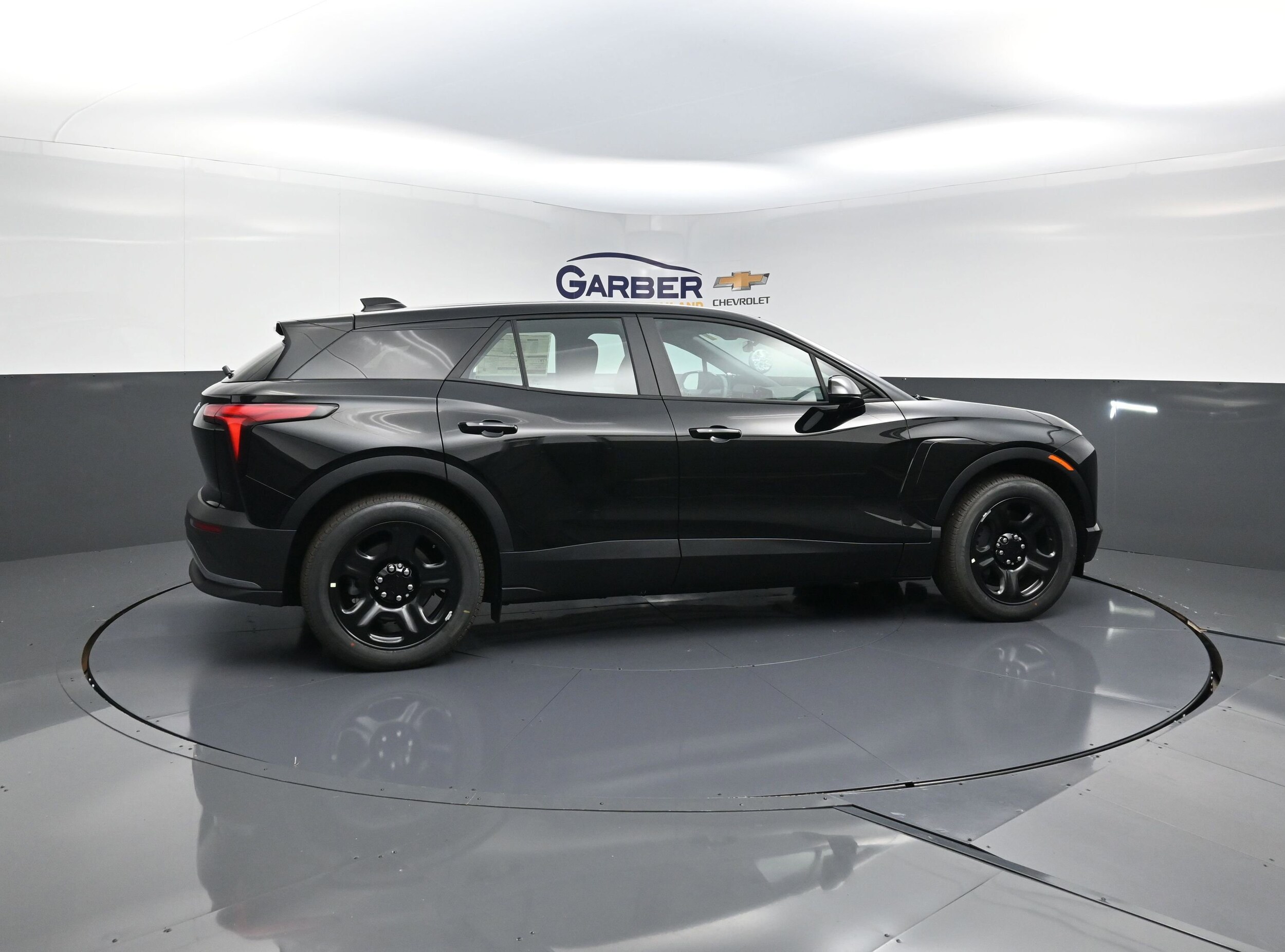 2025 Chevrolet Blazer EV photo 2