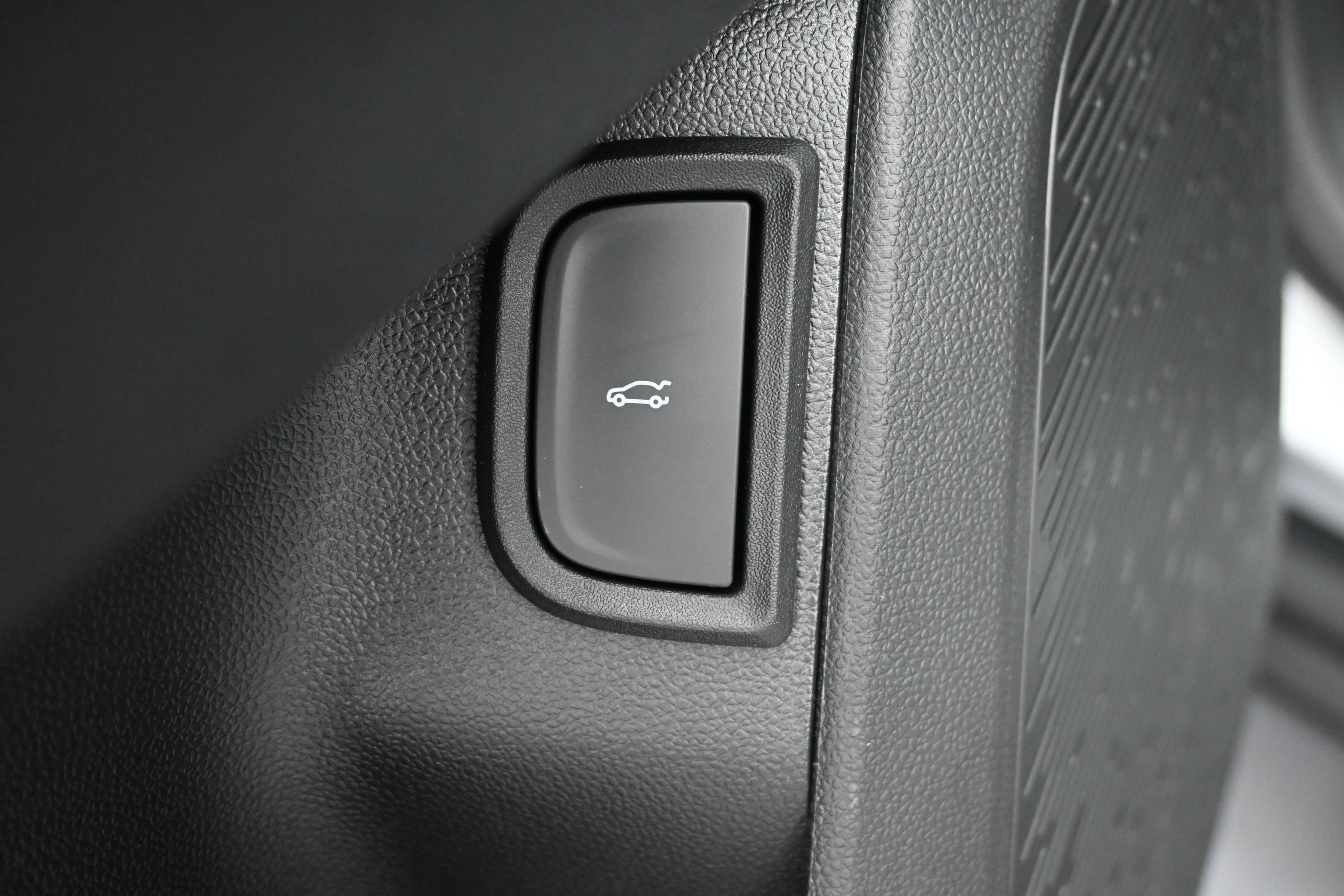 2027 Chevrolet Equinox LT - Photo 24