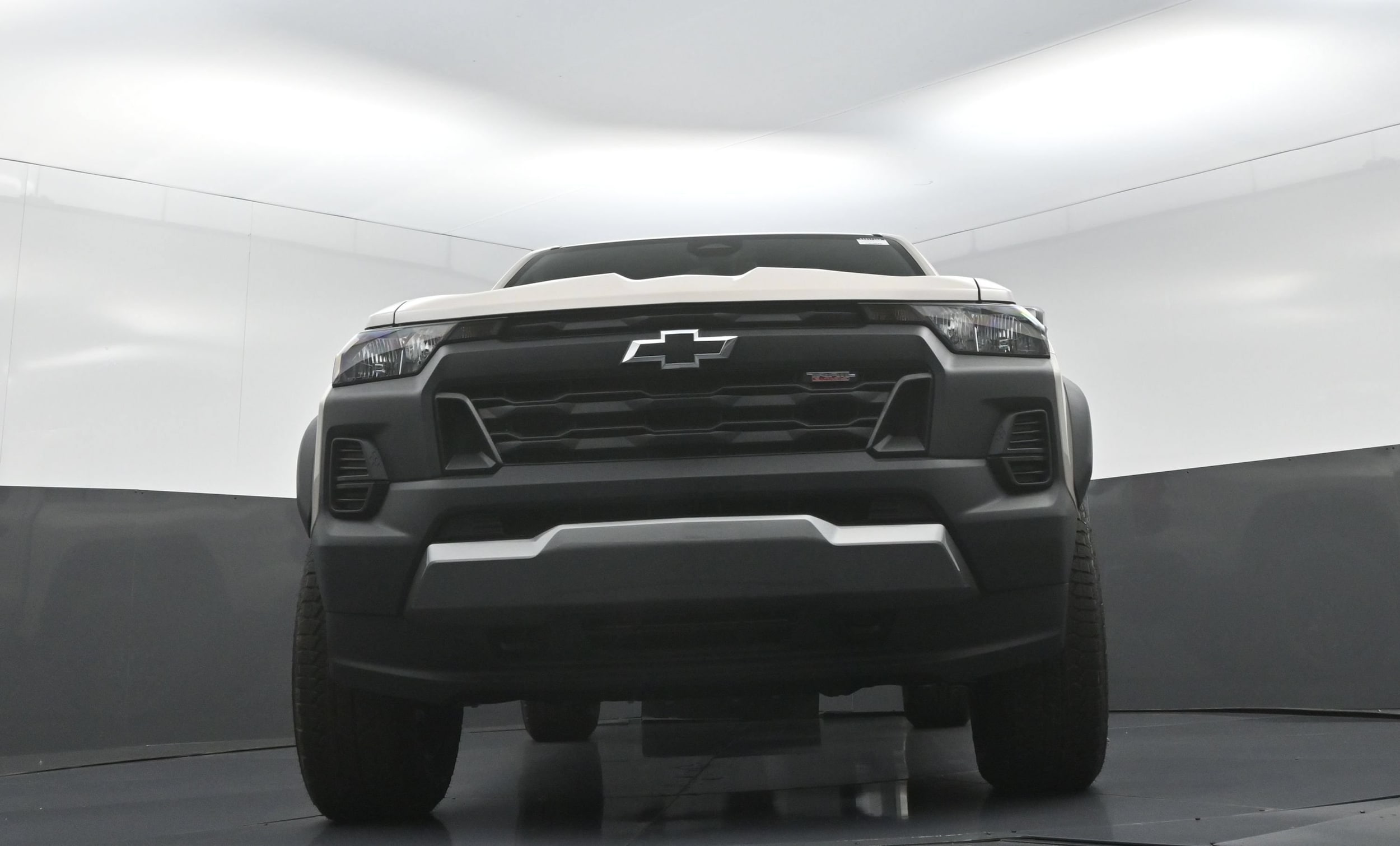 2026 Chevrolet Colorado Trail Boss - Photo 10