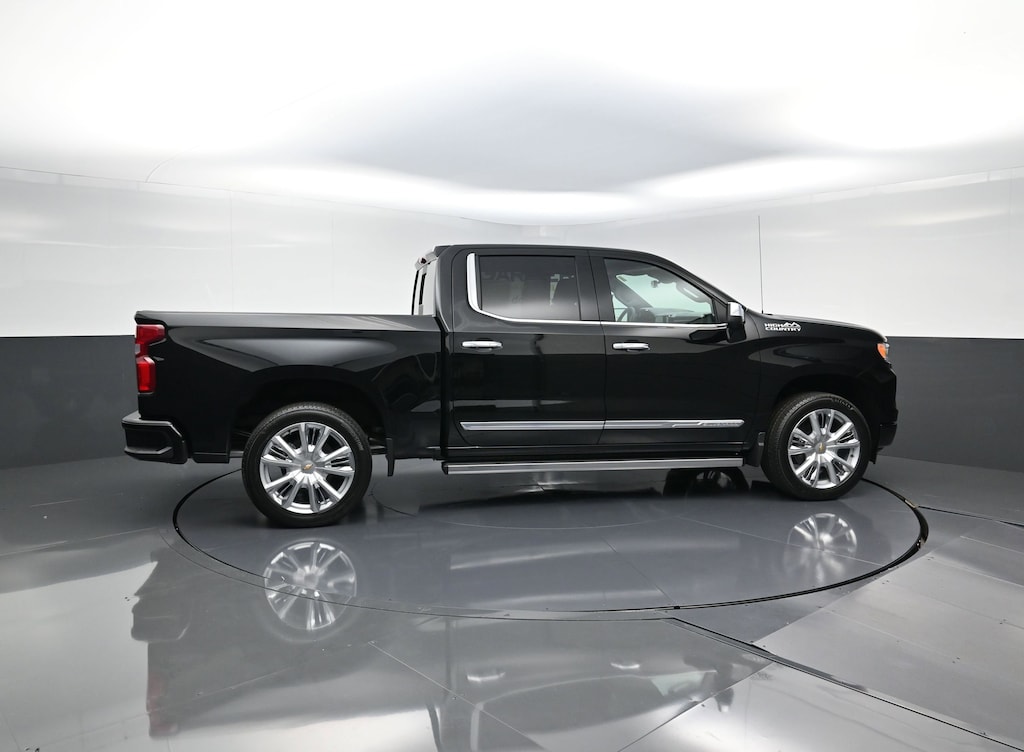 New 2026 Chevrolet Silverado 1500 High Country Truck