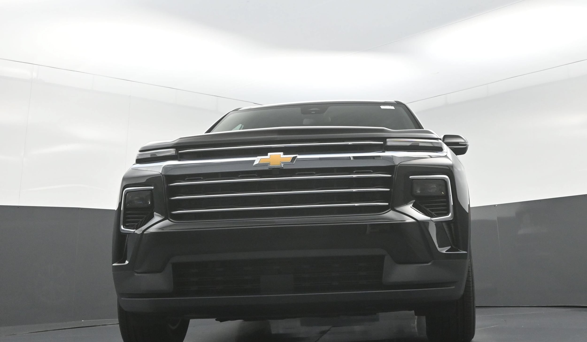 2027 Chevrolet Traverse LT - Photo 10