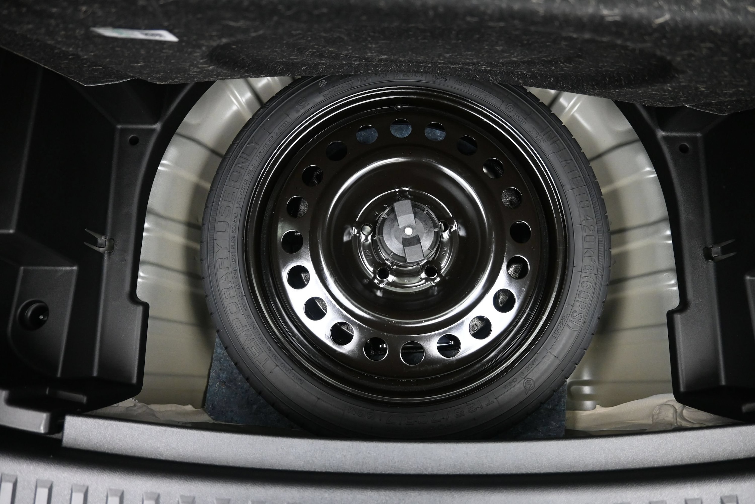 2027 Chevrolet Equinox LT - Photo 51