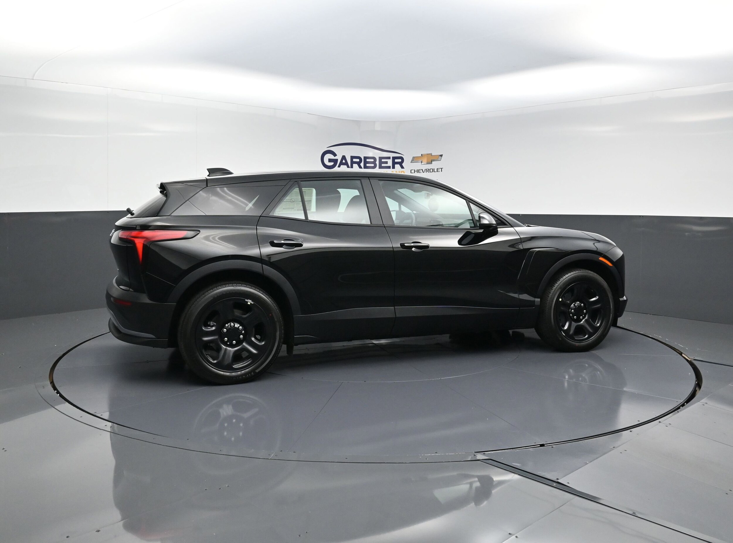 2025 Chevrolet Blazer EV photo 2